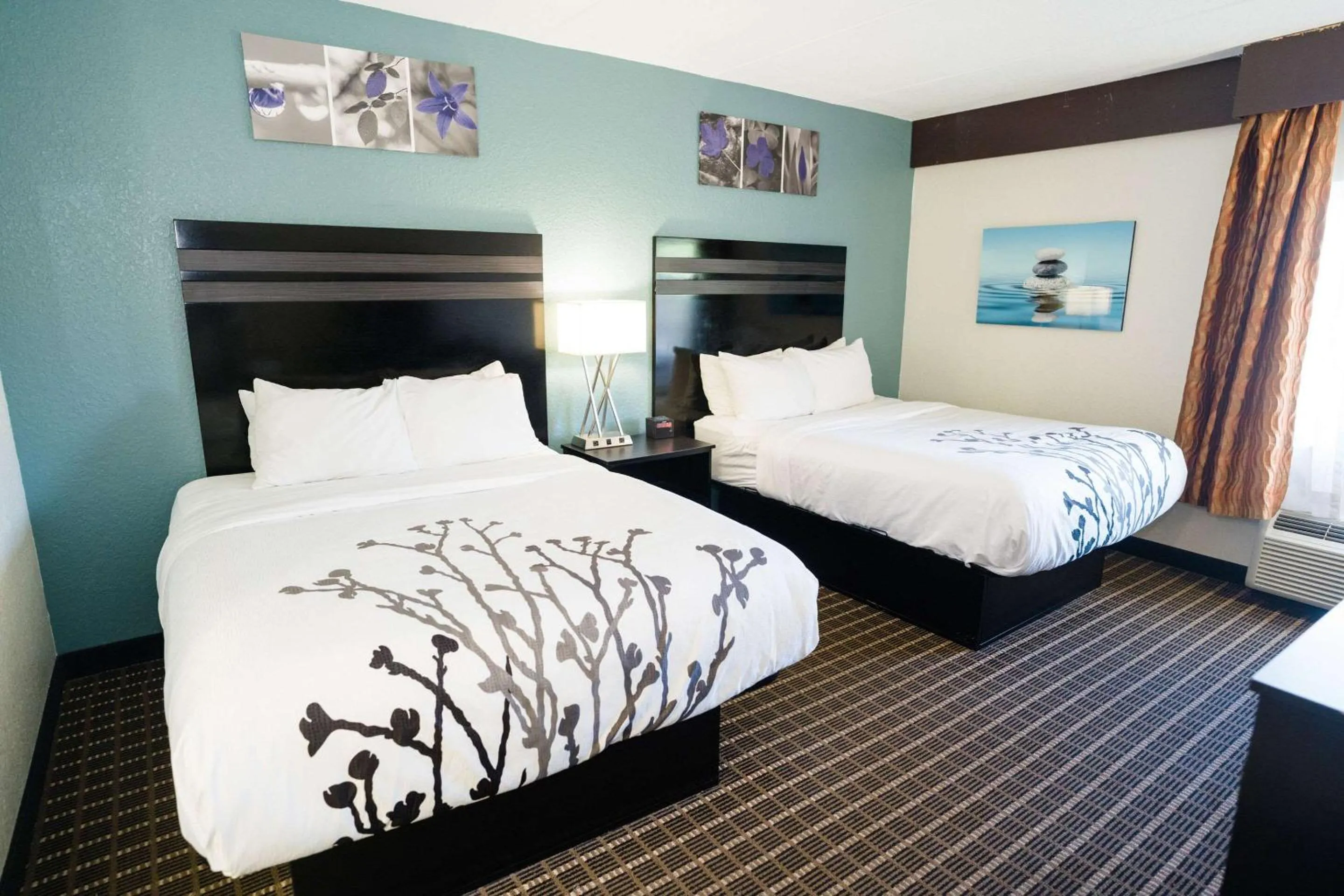 Bedroom, Bed in Sleep Inn & Suites West Knoxville