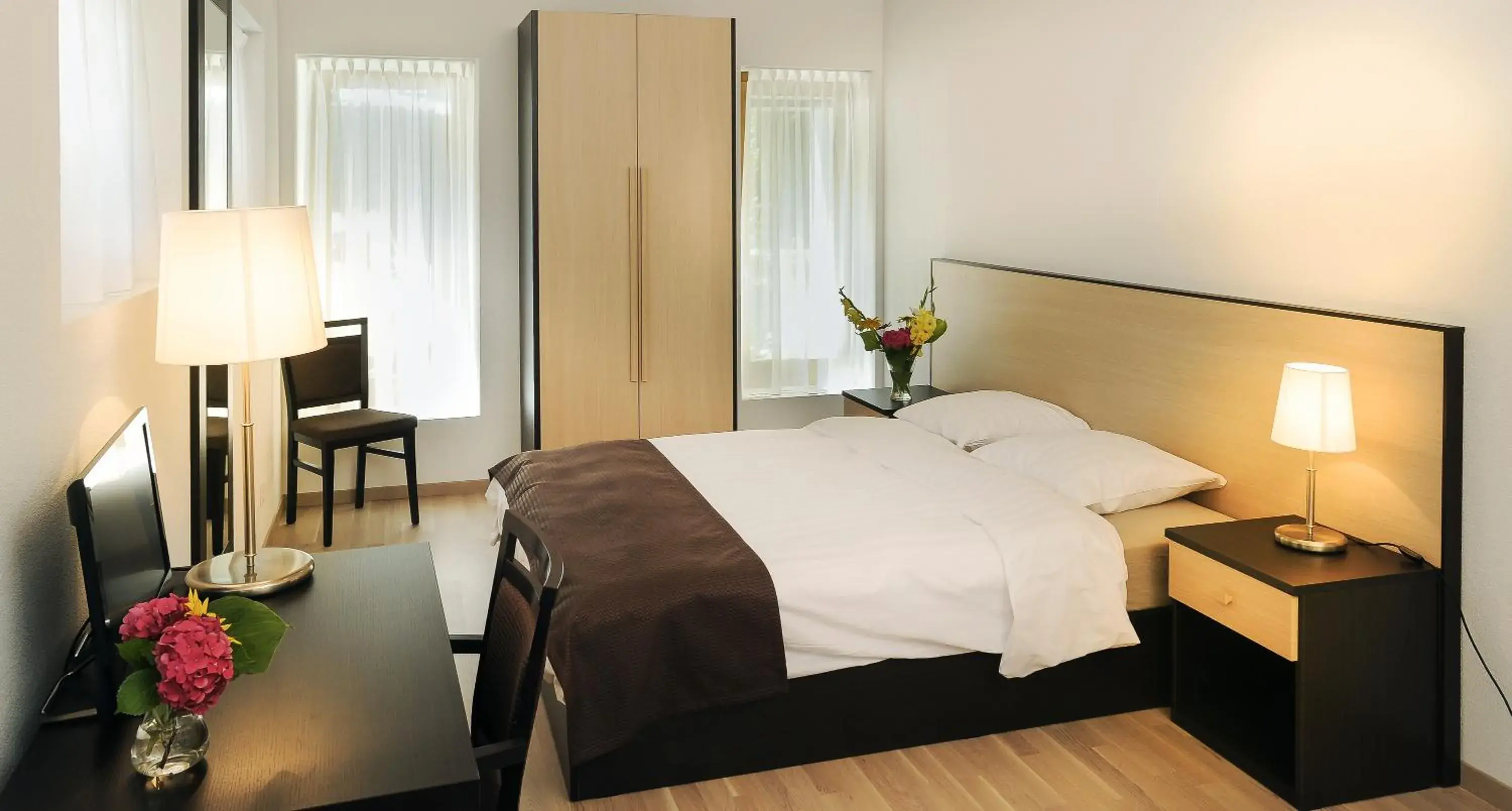 Triple Room - single occupancy - Annex in Château de Bossey Triple Room - single occupancy - Annex in Château de Bossey