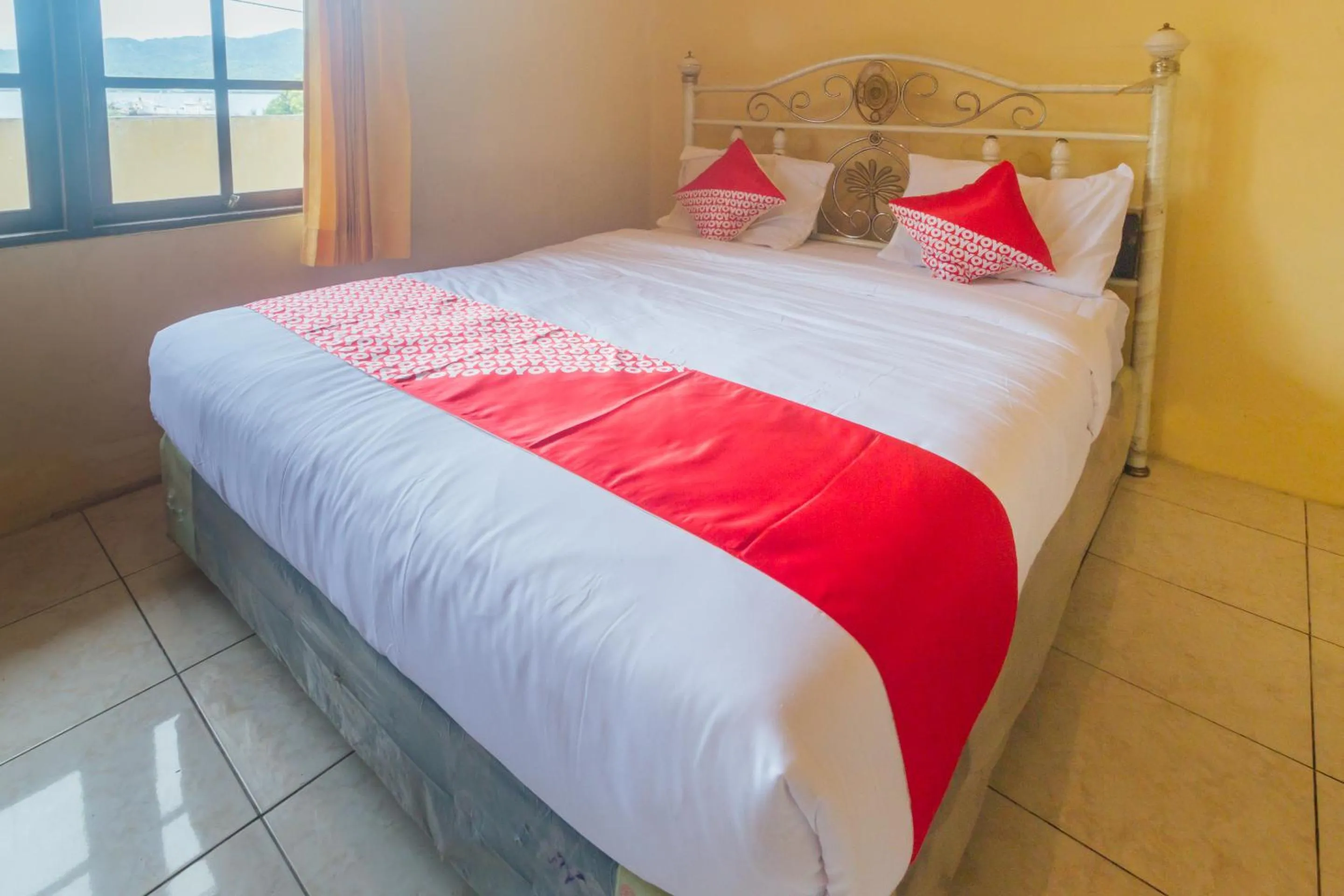 Standard Double Room in Hotel O Astika