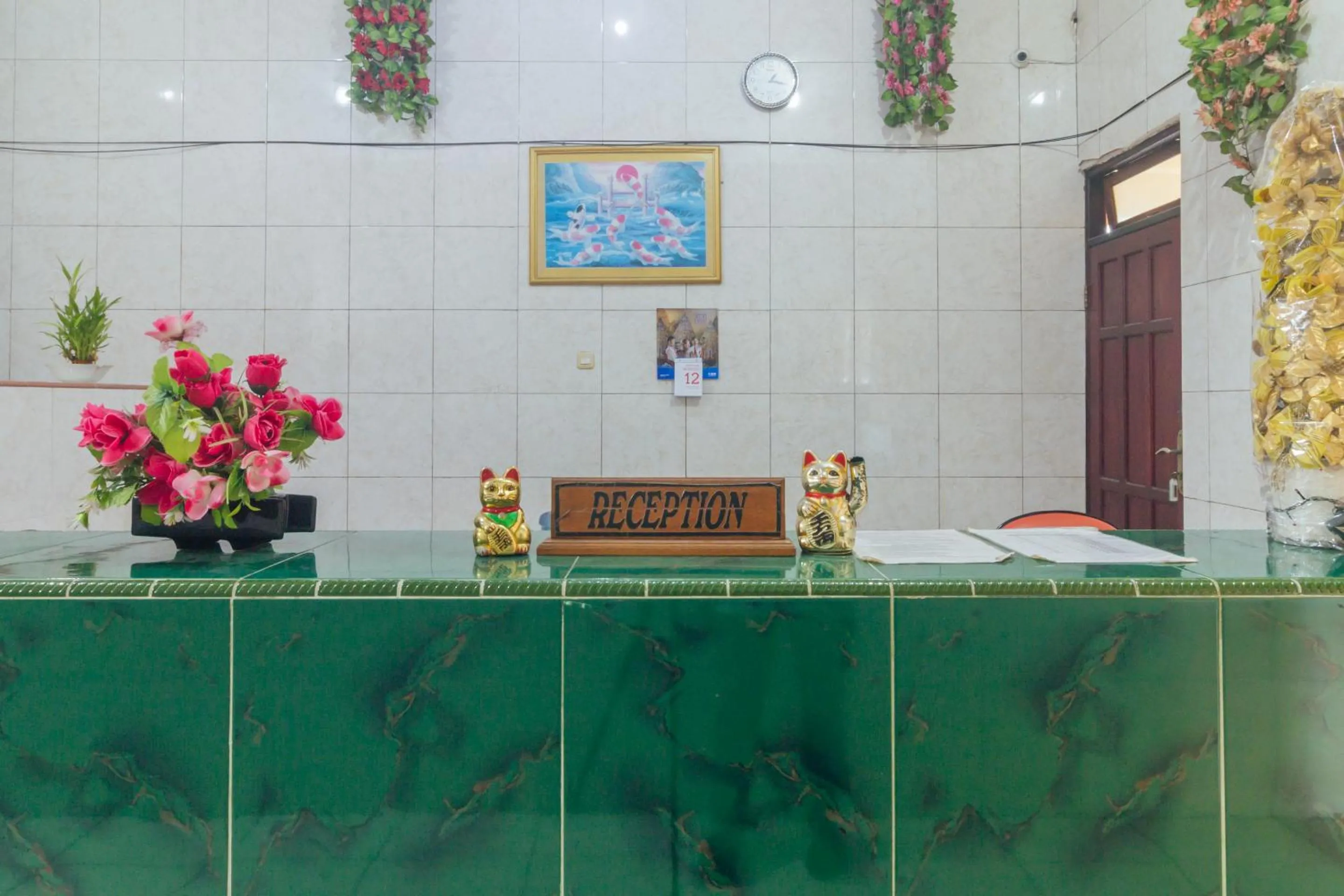 Lobby or reception in Hotel O Astika