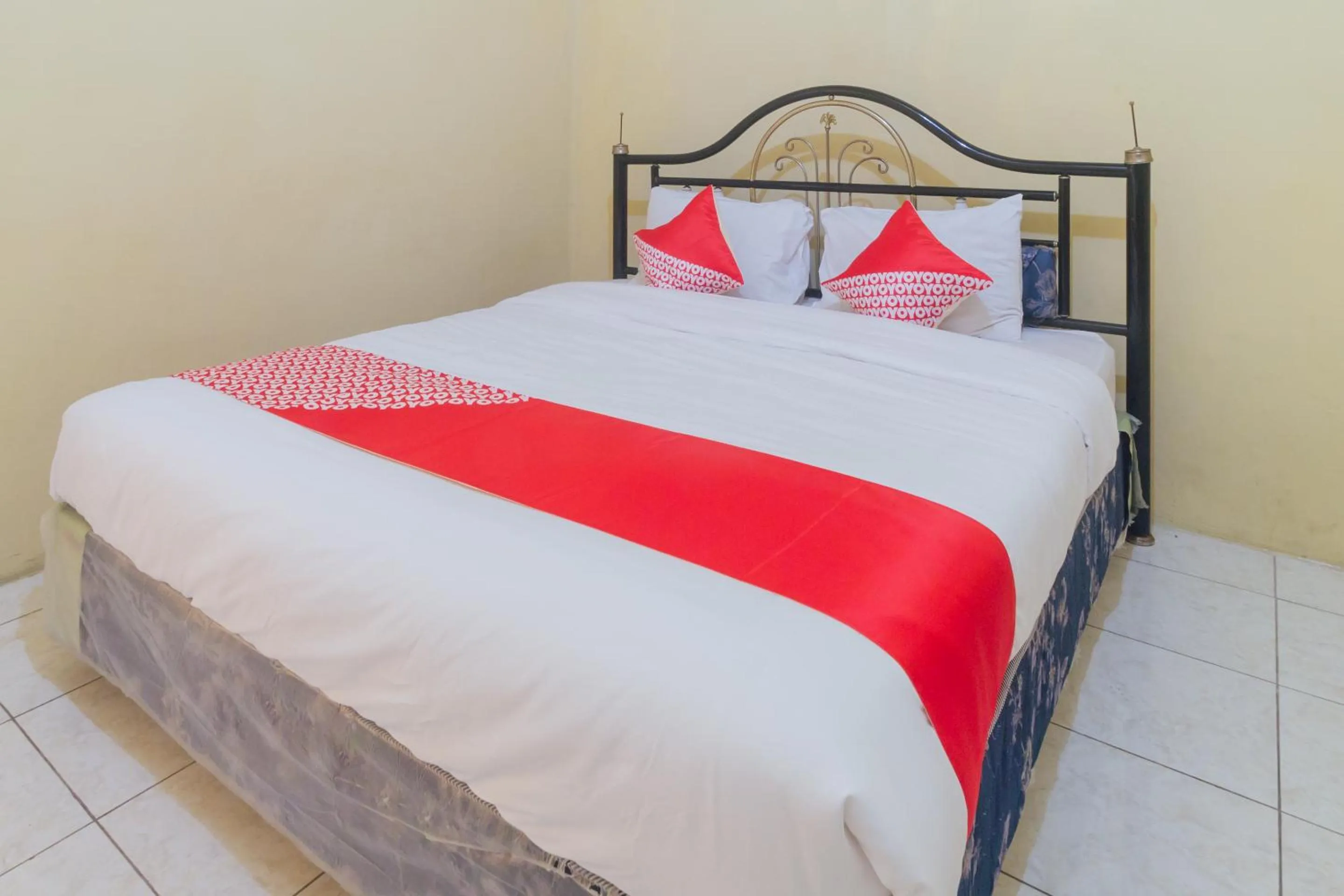 Deluxe Double Room in Hotel O Astika