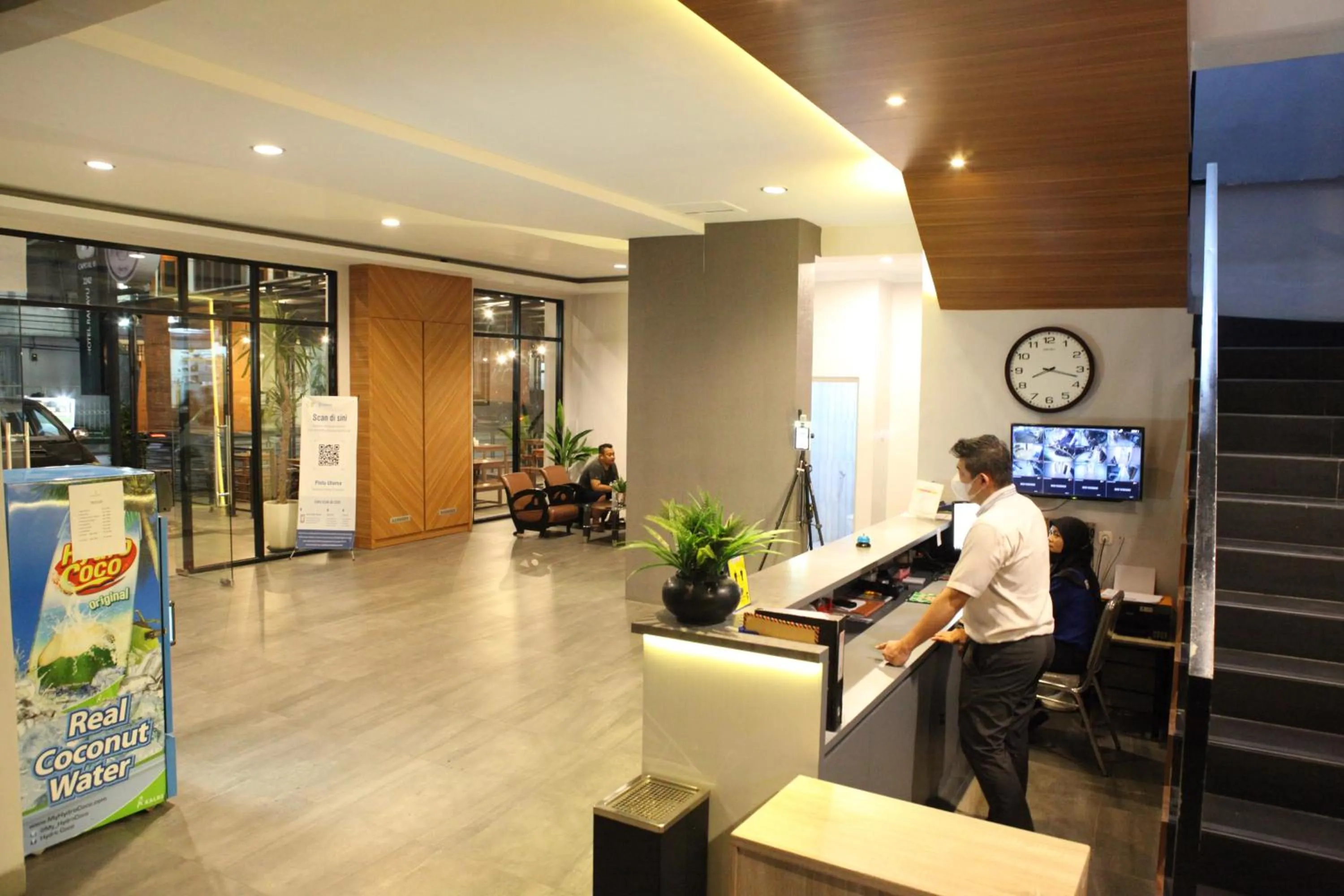 Lobby or reception in Rahayu Hotel Cirebon