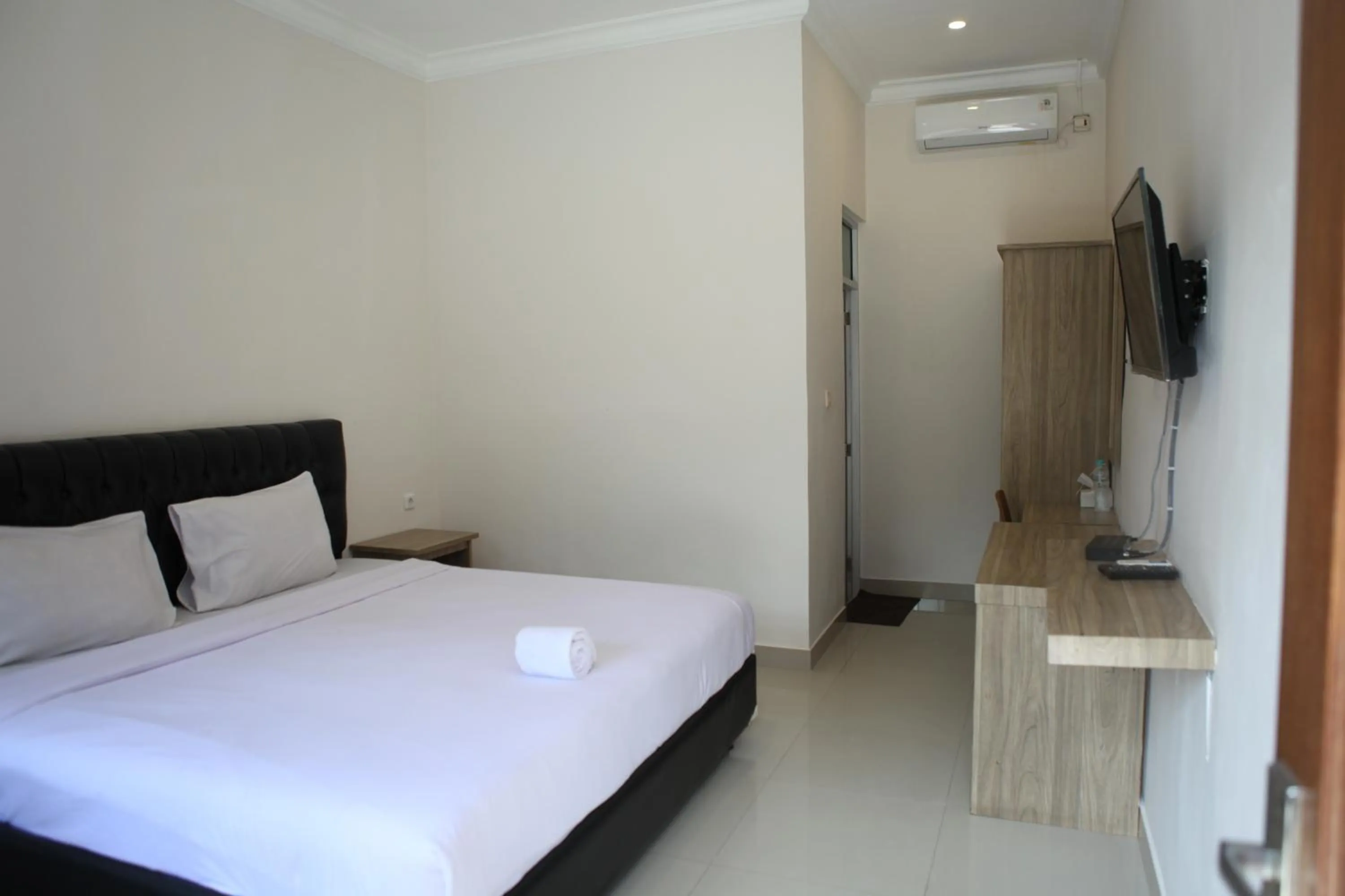 Bed in Rahayu Hotel Cirebon