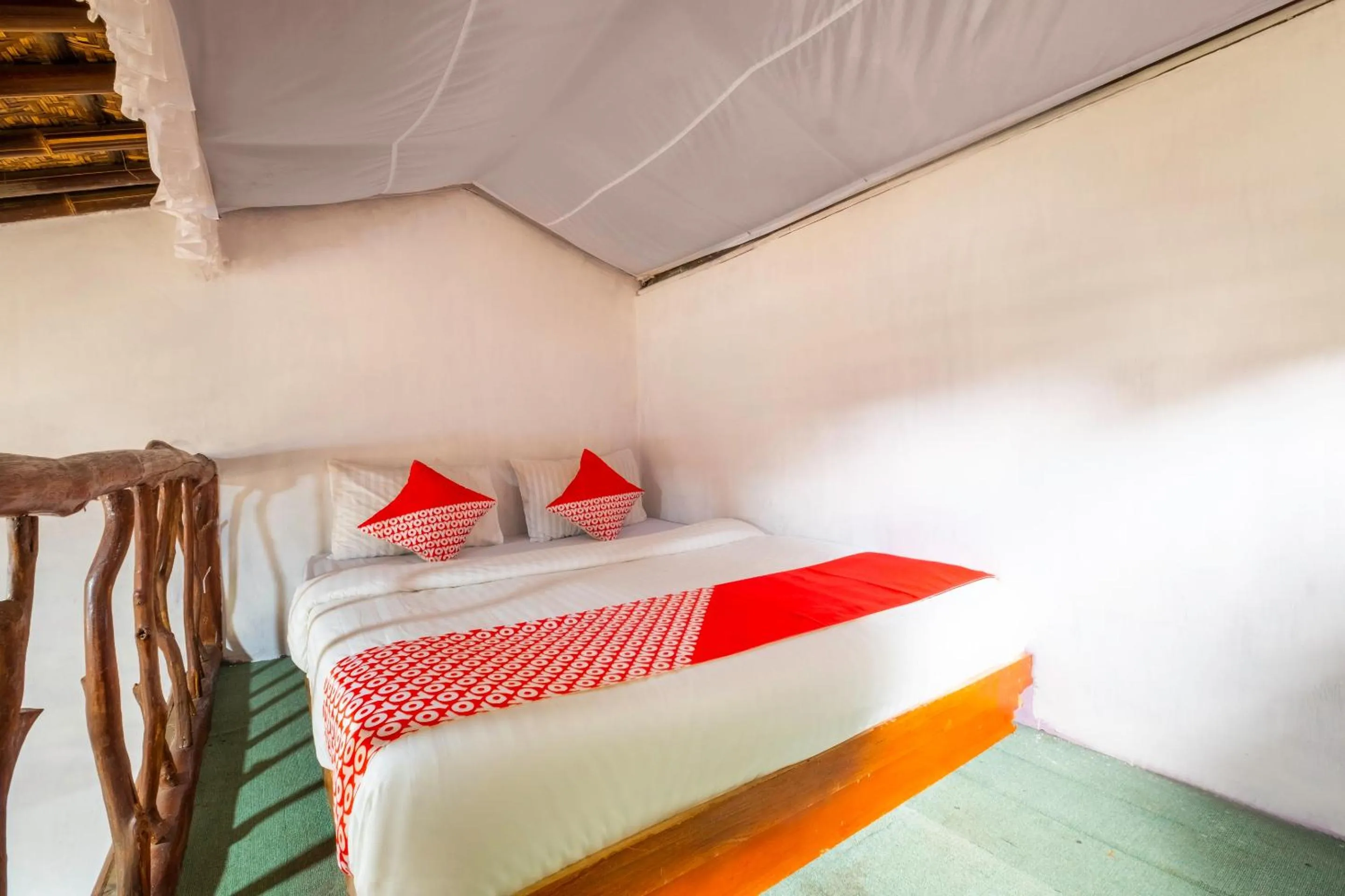 Bedroom, Bed in OYO 2278 Cikidang Hunting Resort