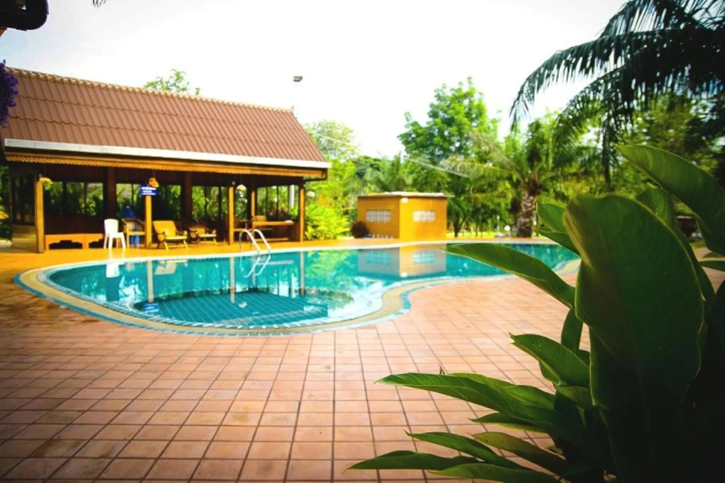 Restaurant/places to eat in Pechpailin Resort