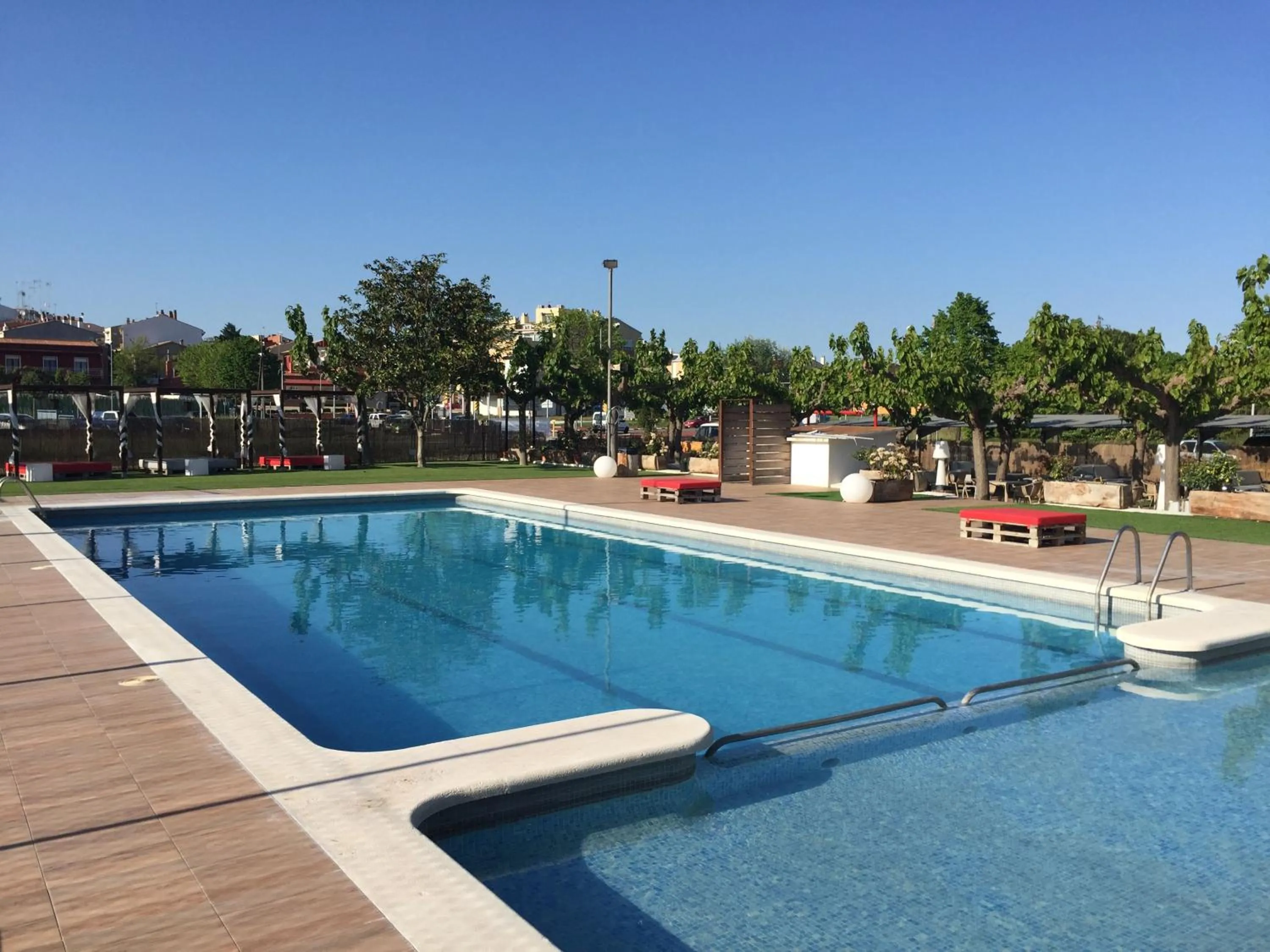 Swimming pool in Hostal SolFina
