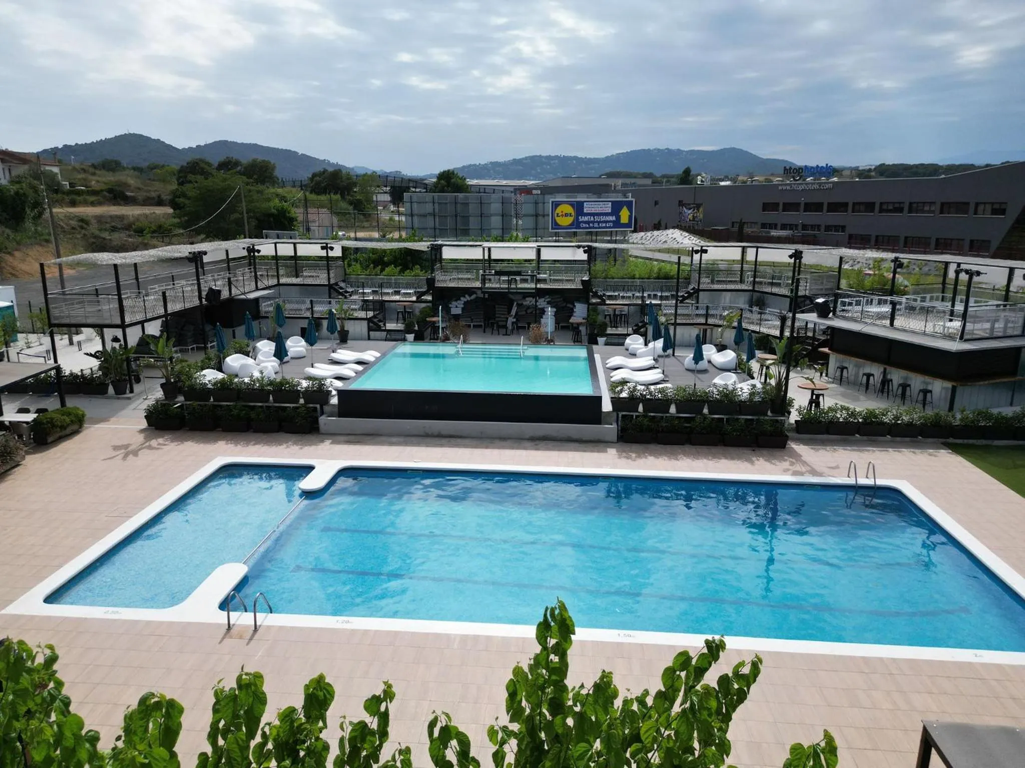 Swimming pool in Hostal SolFina