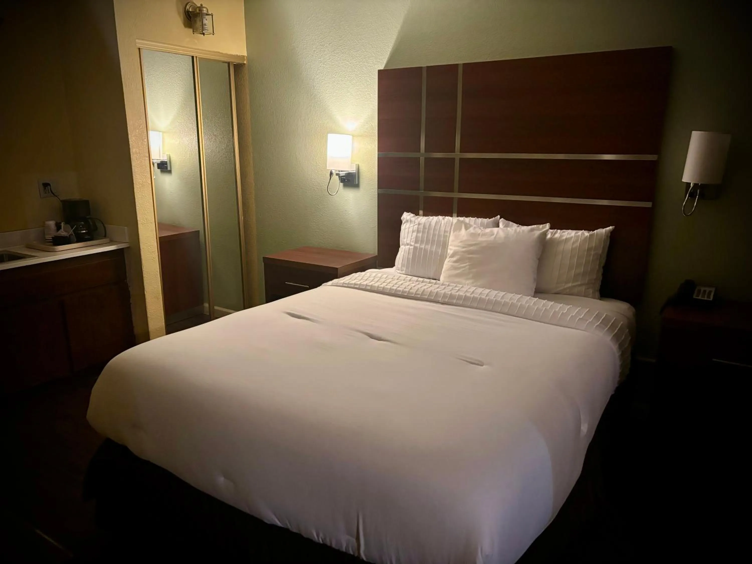 Bed in Western Holiday Lodge