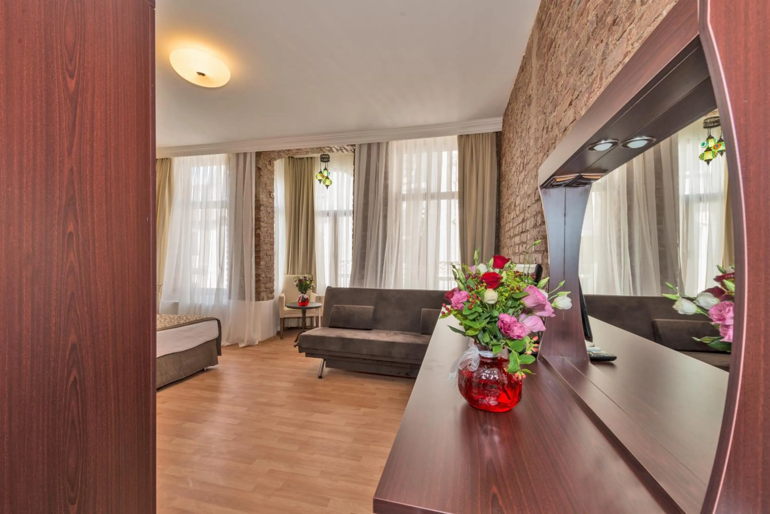 Decorative detail, Bed in Taxim Hotel Marin