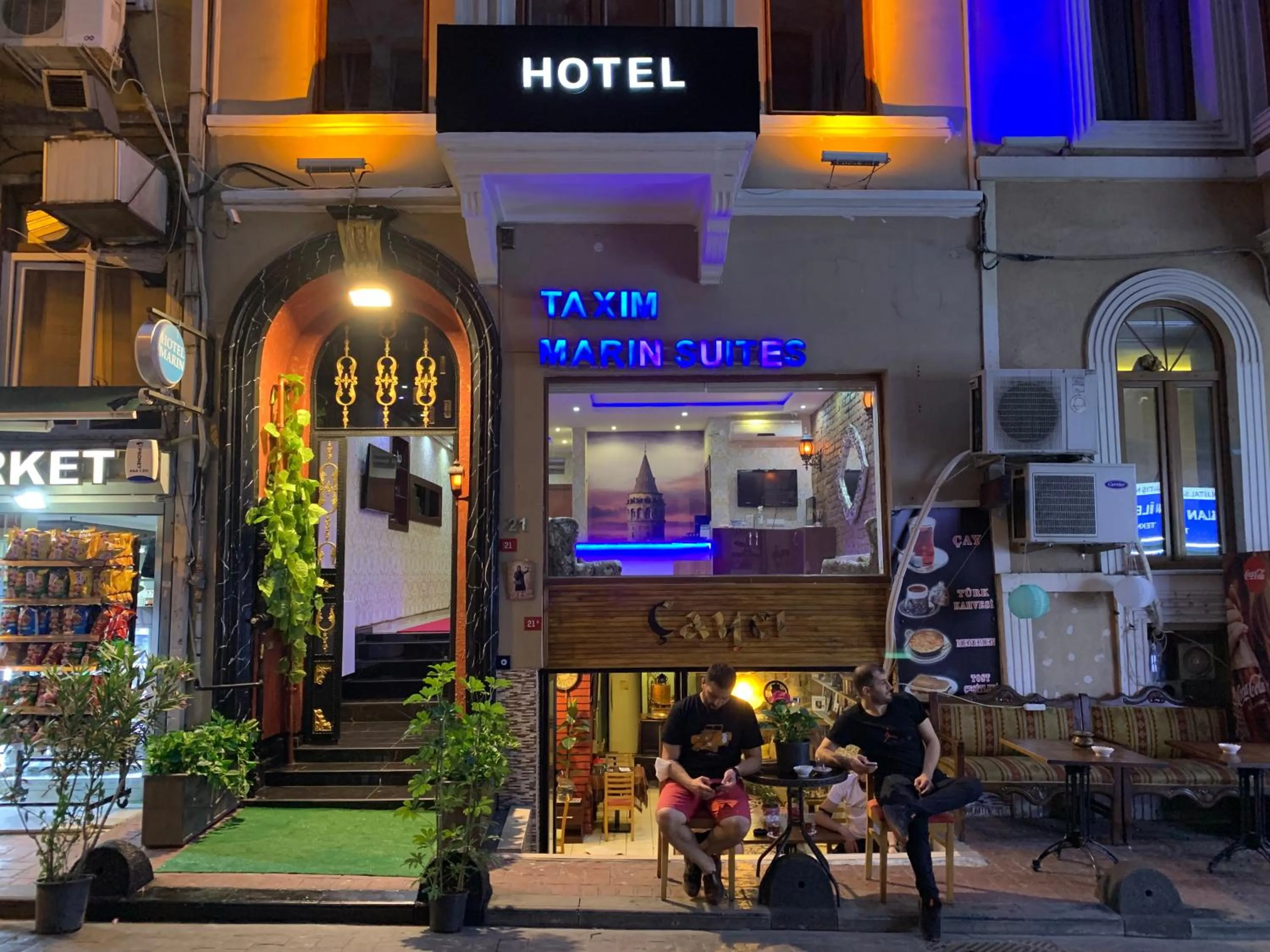 Facade/entrance in Taxim Hotel Marin