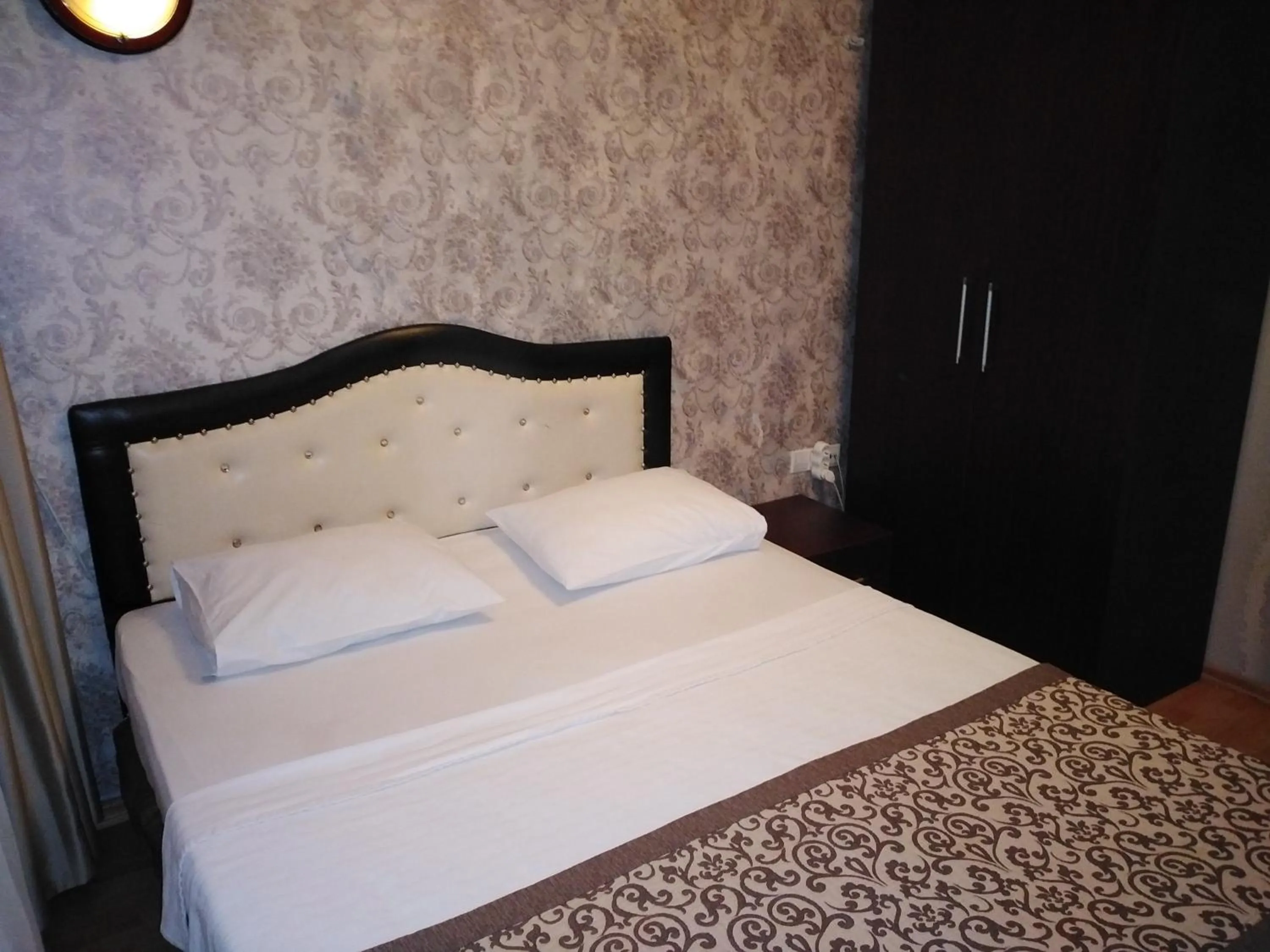 Bed in Taxim Hotel Marin