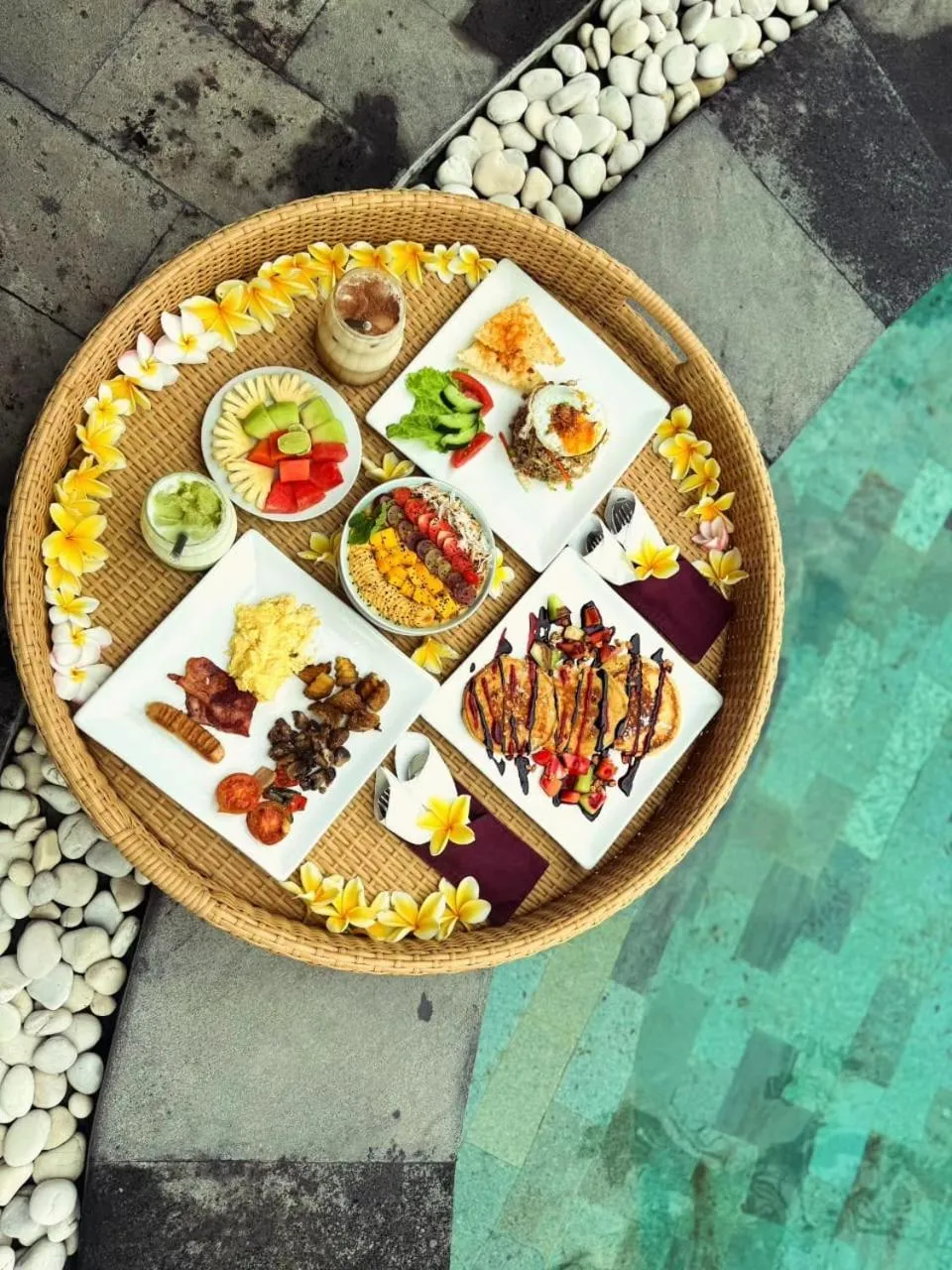 Food and drinks in La Pan Nam Exotic Villas and Spa