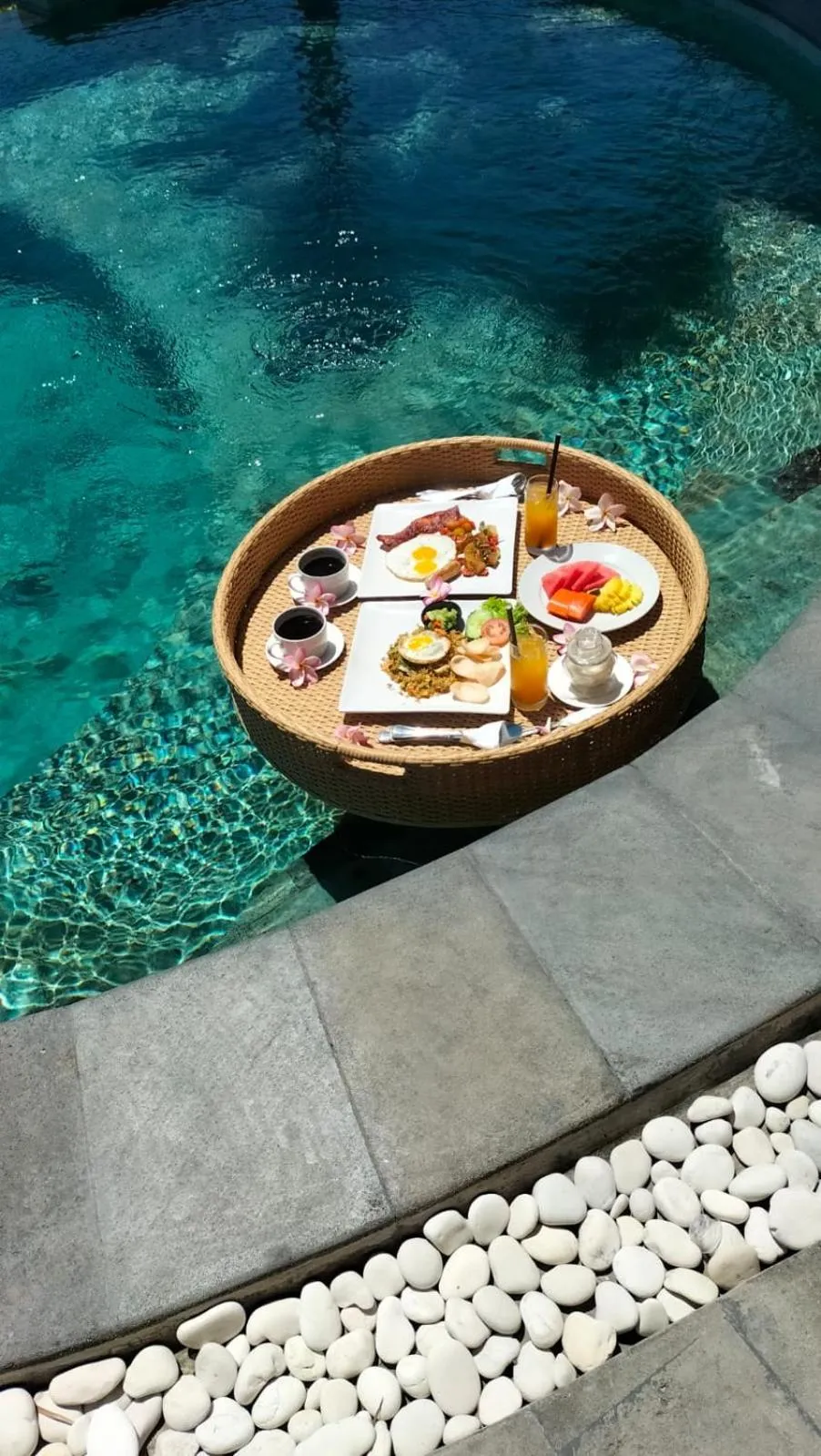 Food and drinks in La Pan Nam Exotic Villas and Spa