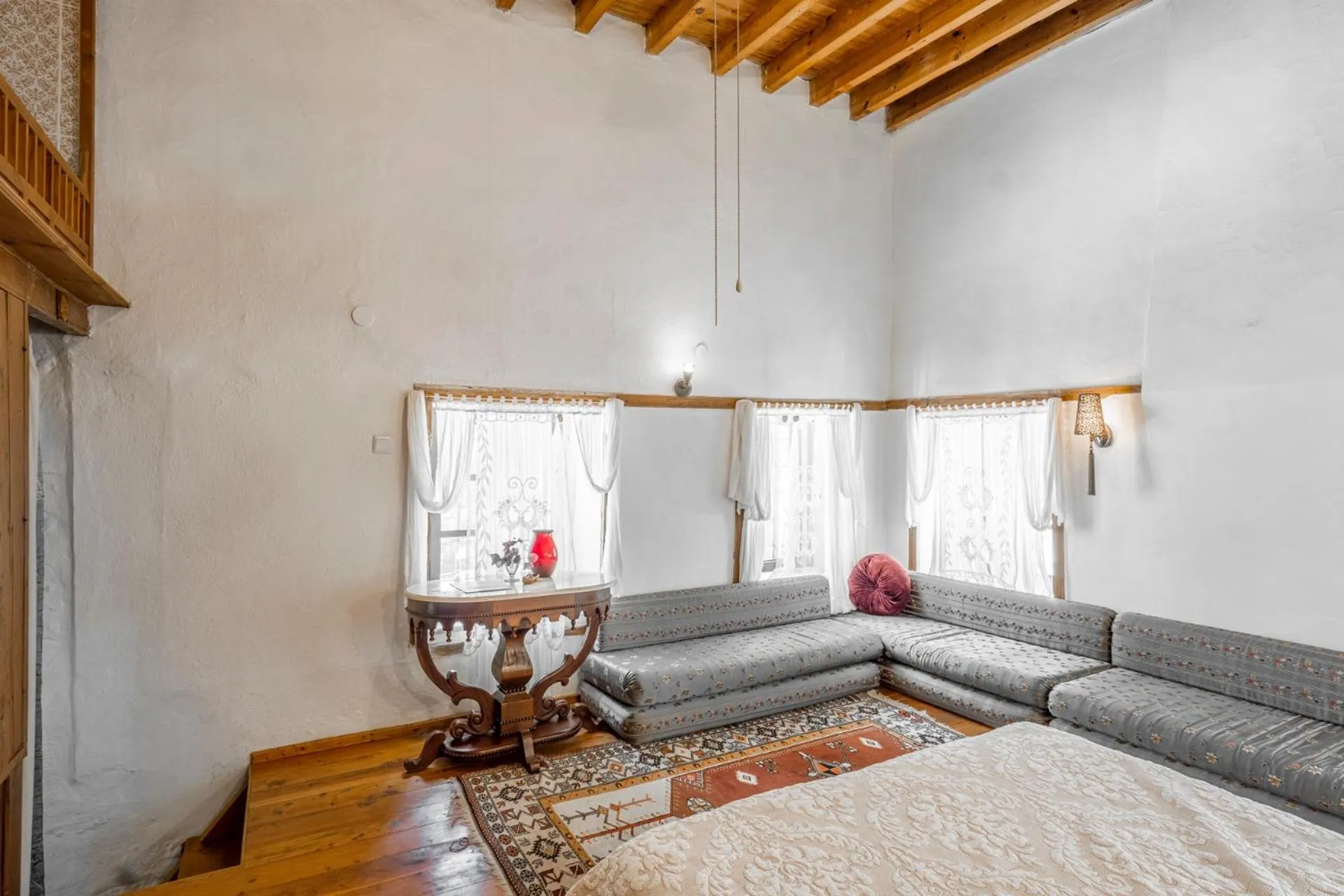 Photo of the whole room, Bed in Ha La Bodrum