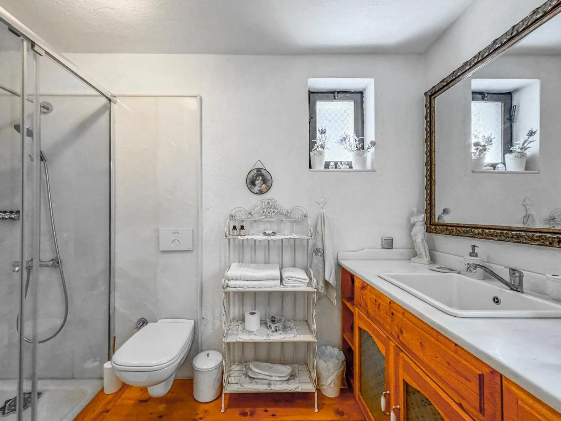 Shower in Ha La Bodrum