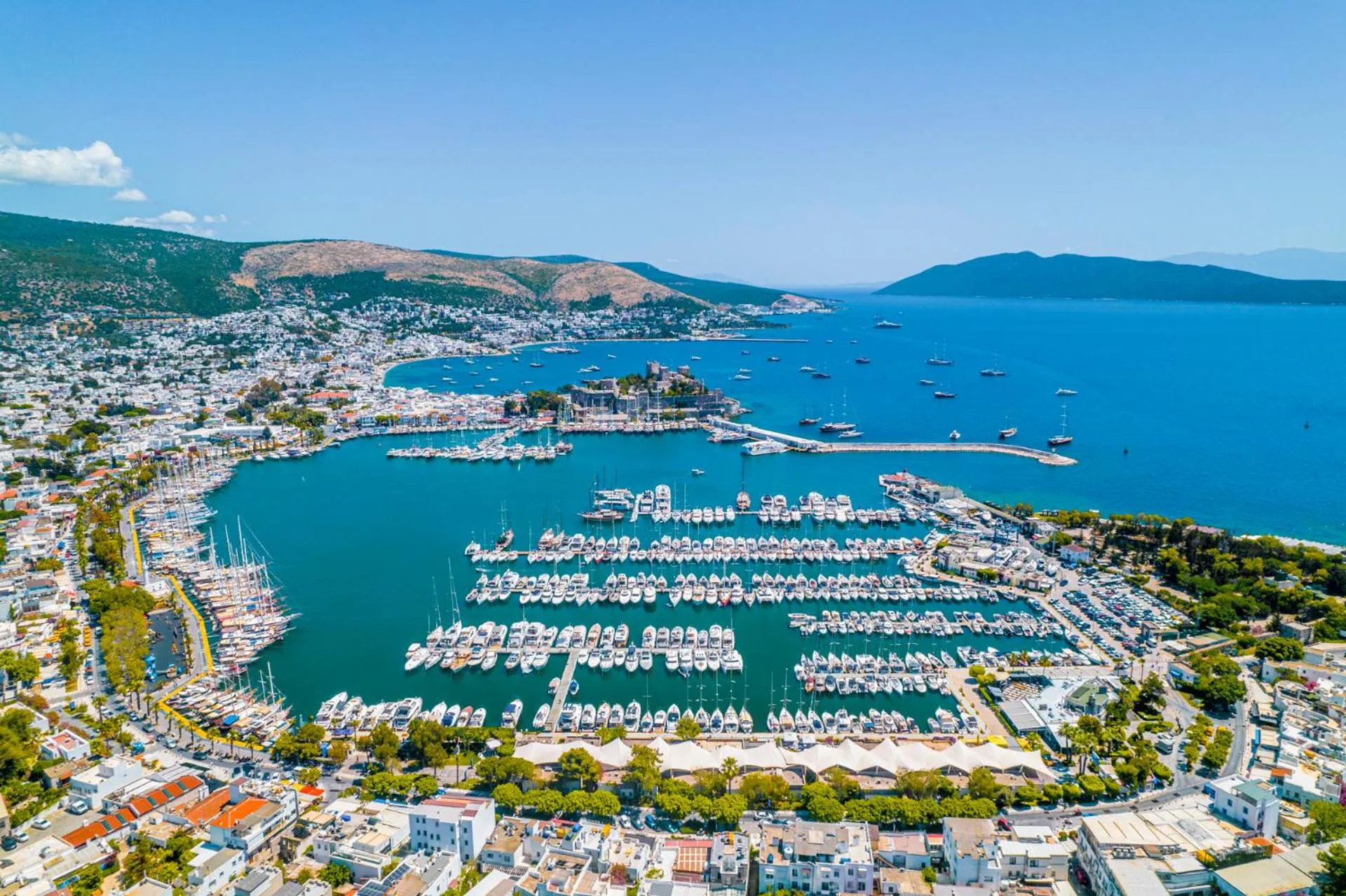 Nearby landmark in Ha La Bodrum