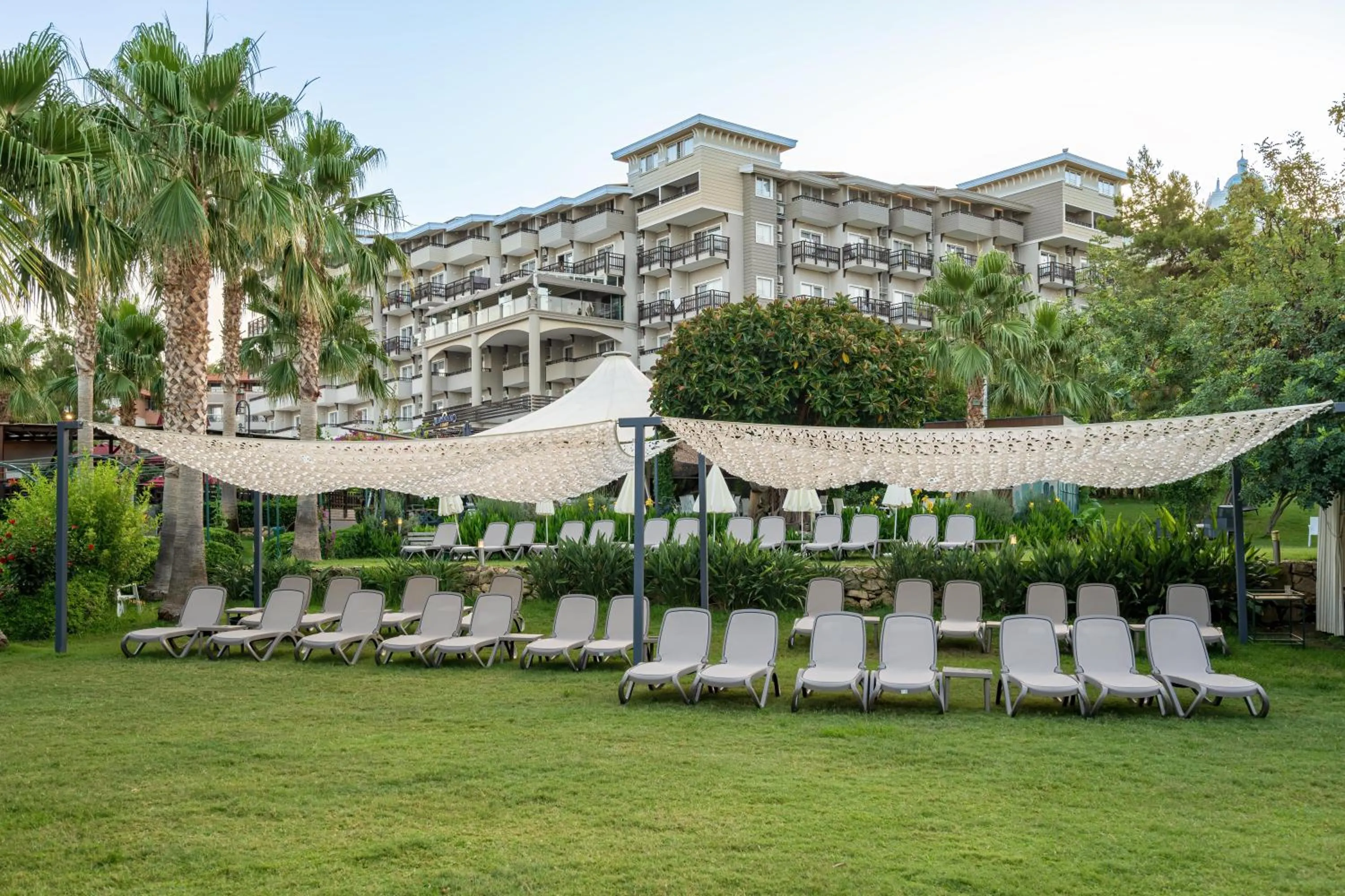 Seating area in Justiniano Deluxe Resort