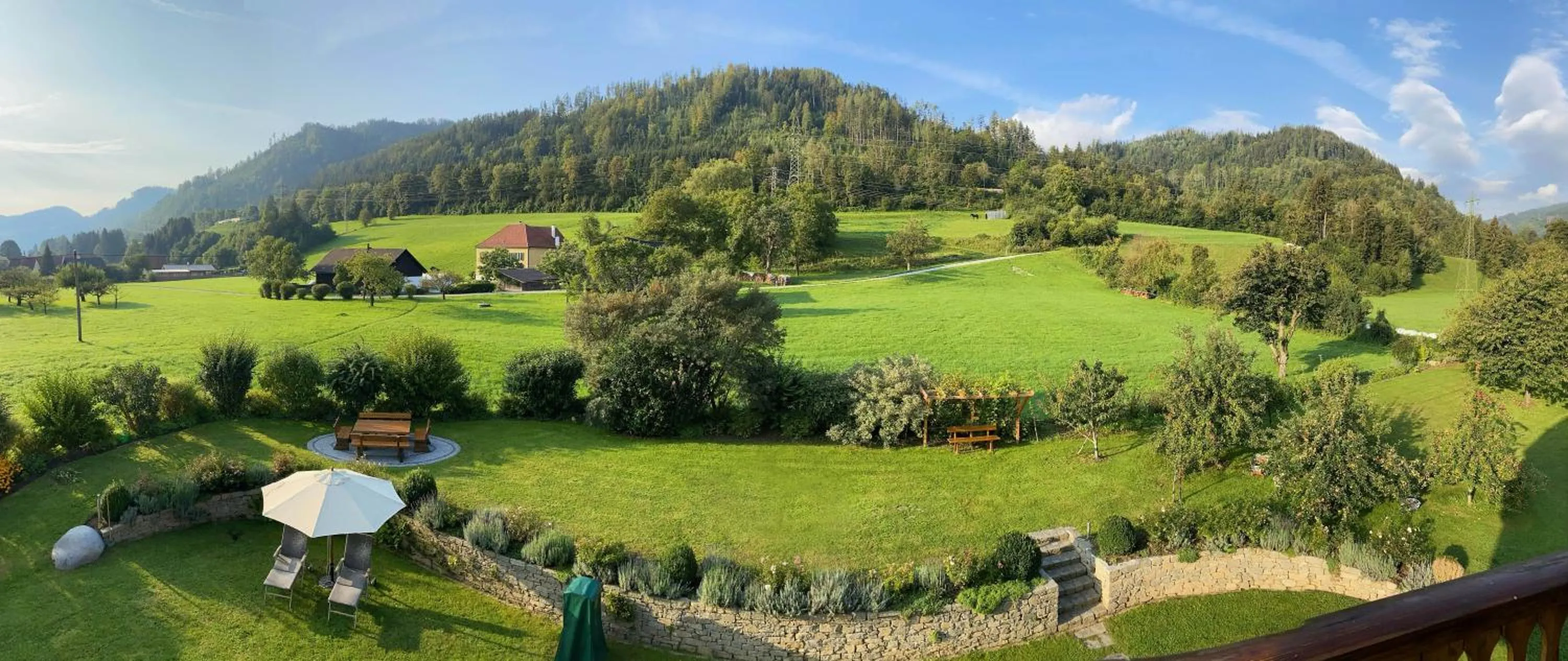 Garden view in Landhaus am Bach