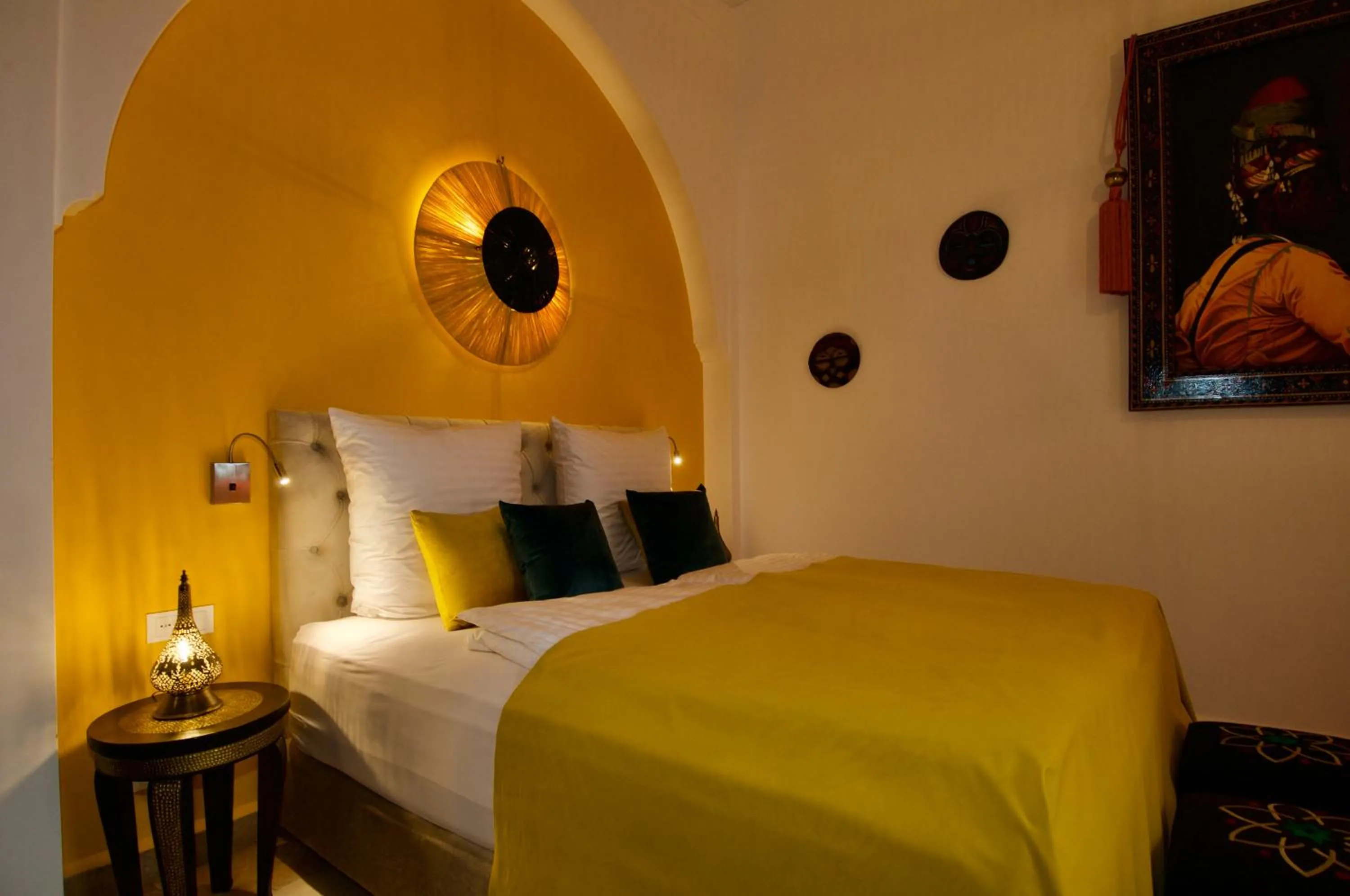 Photo of the whole room, Bed in La Claire Fontaine