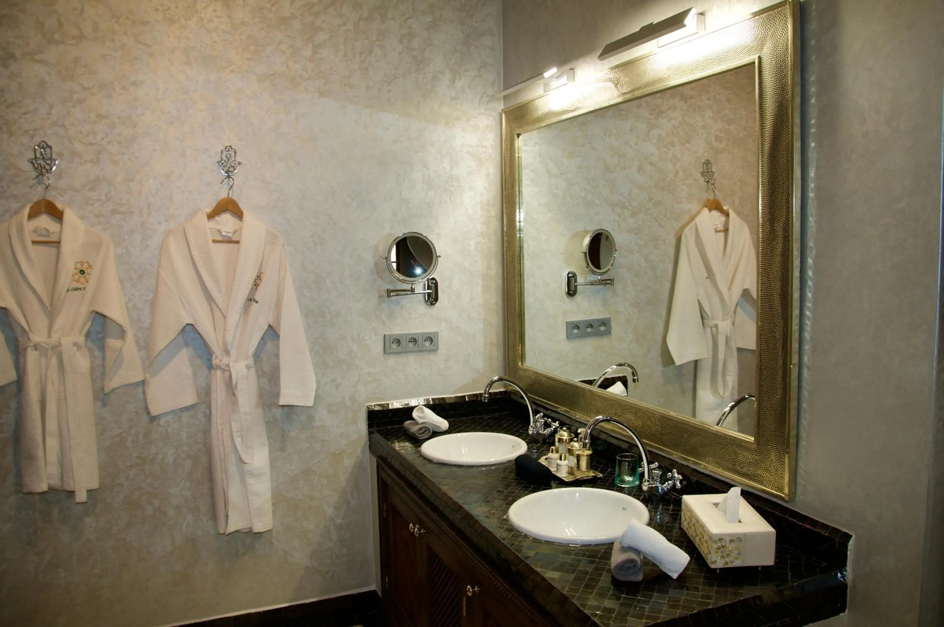 Bathroom in La Claire Fontaine