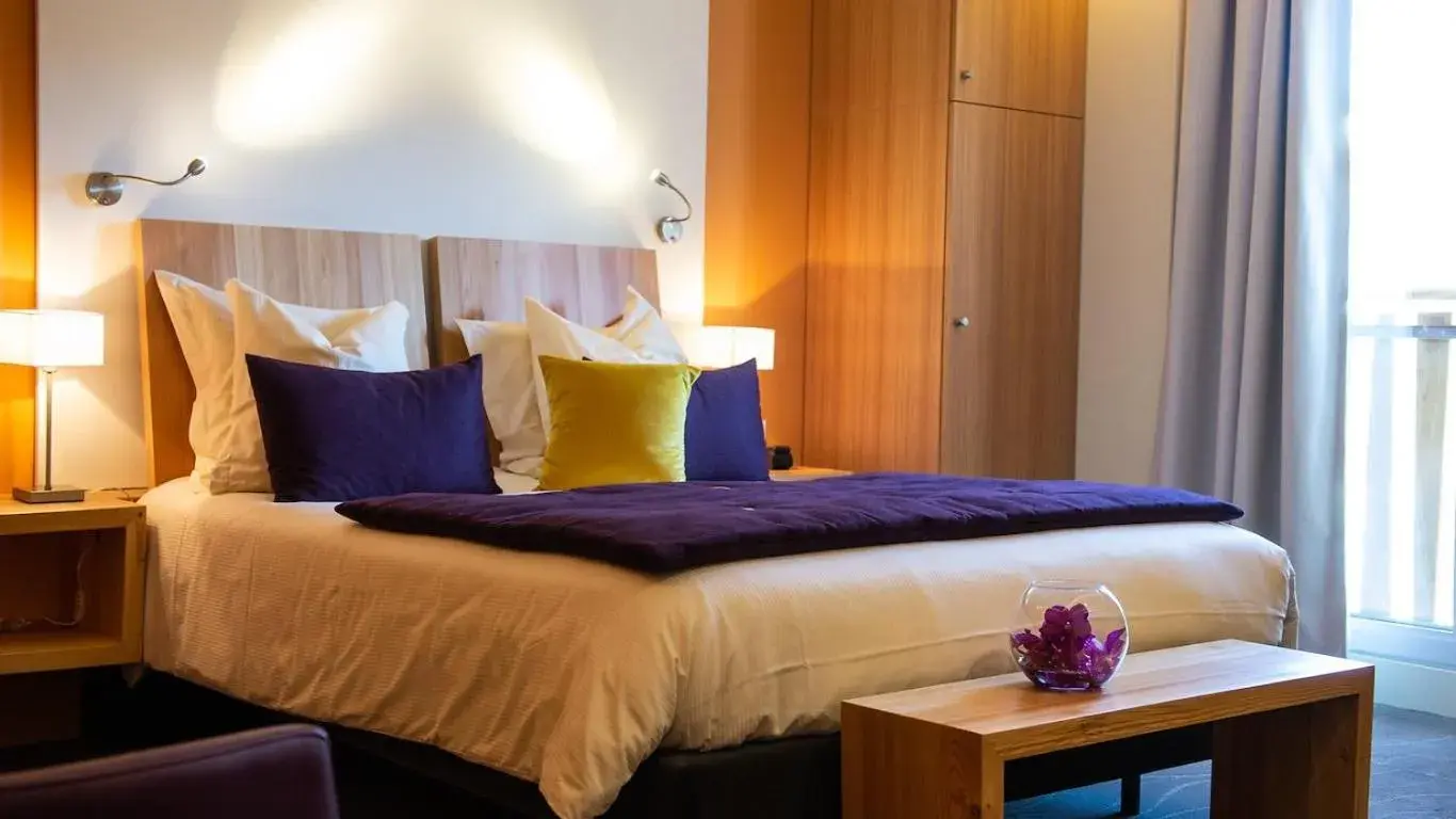 Double Room in Hotel Les Vallées Labellemontagne Double Room in Hotel Les Vallées Labellemontagne