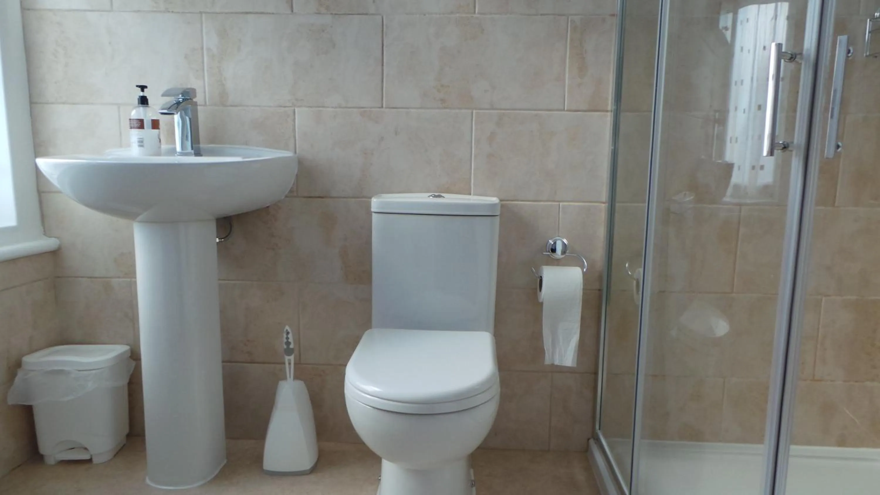 Bathroom in Colbourn Bed and Breakfast