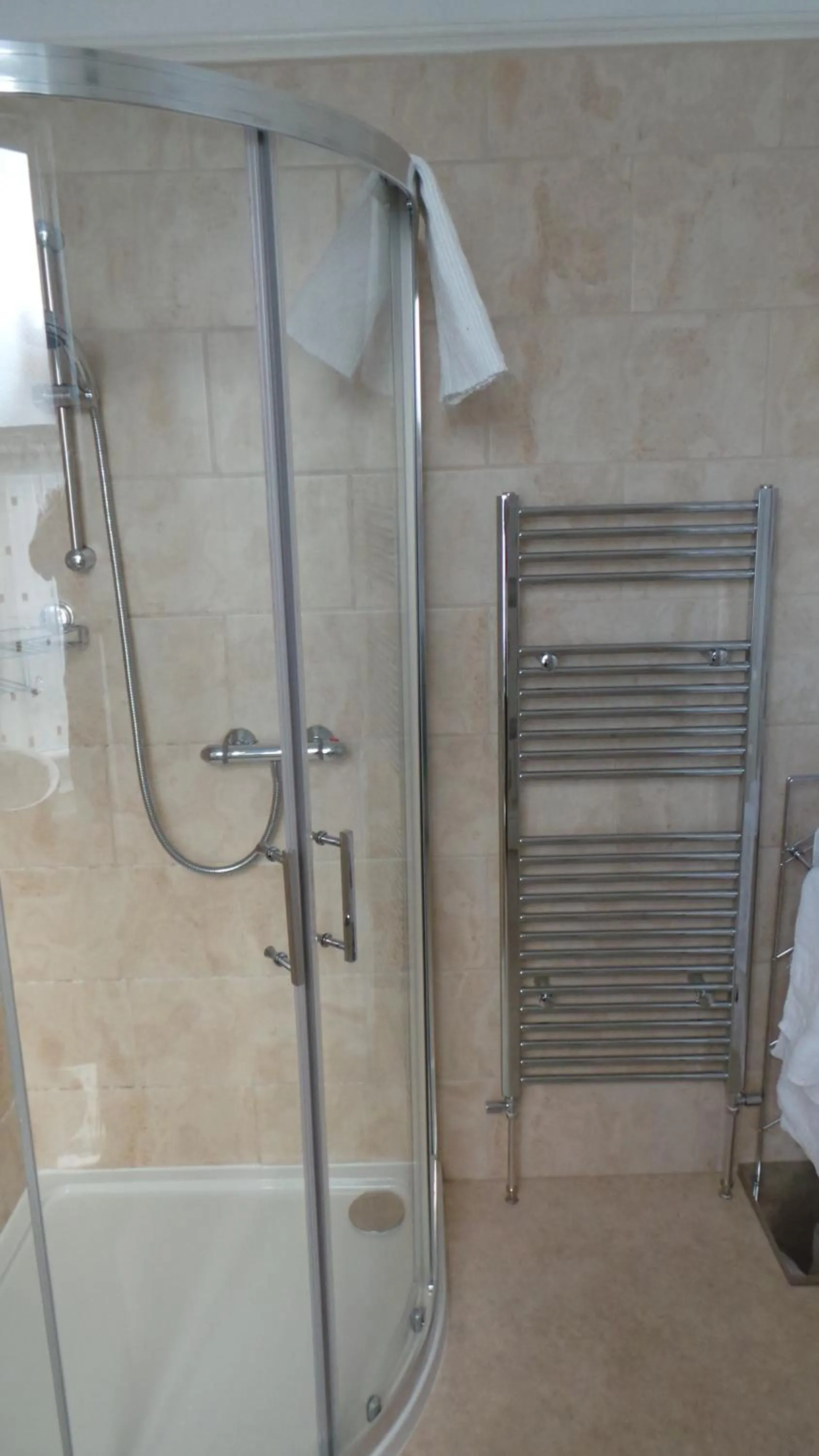 Bathroom in Colbourn Bed and Breakfast