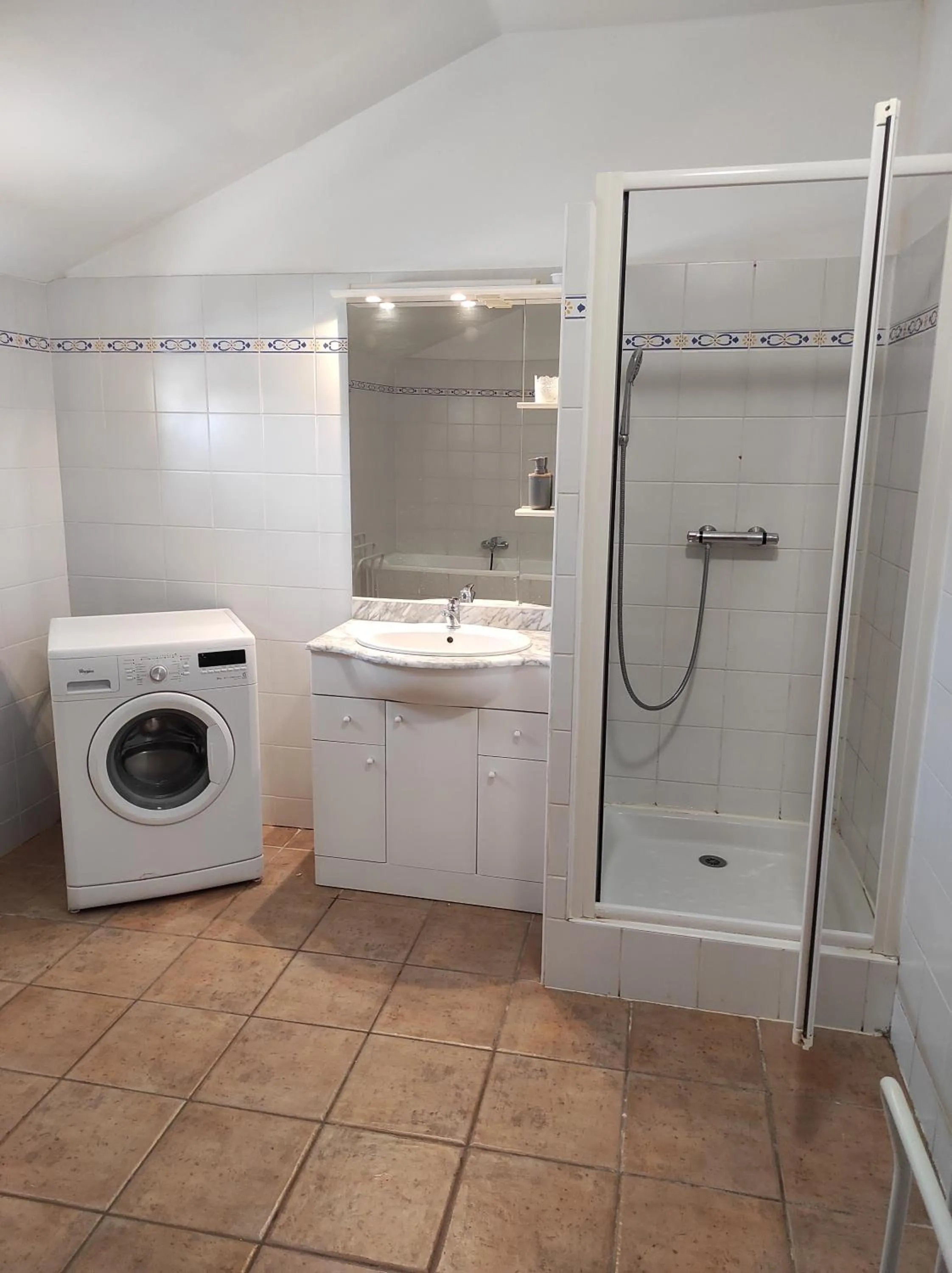 Bathroom in Logis Hôtel Restaurant Gîte La Bastide du Vébron