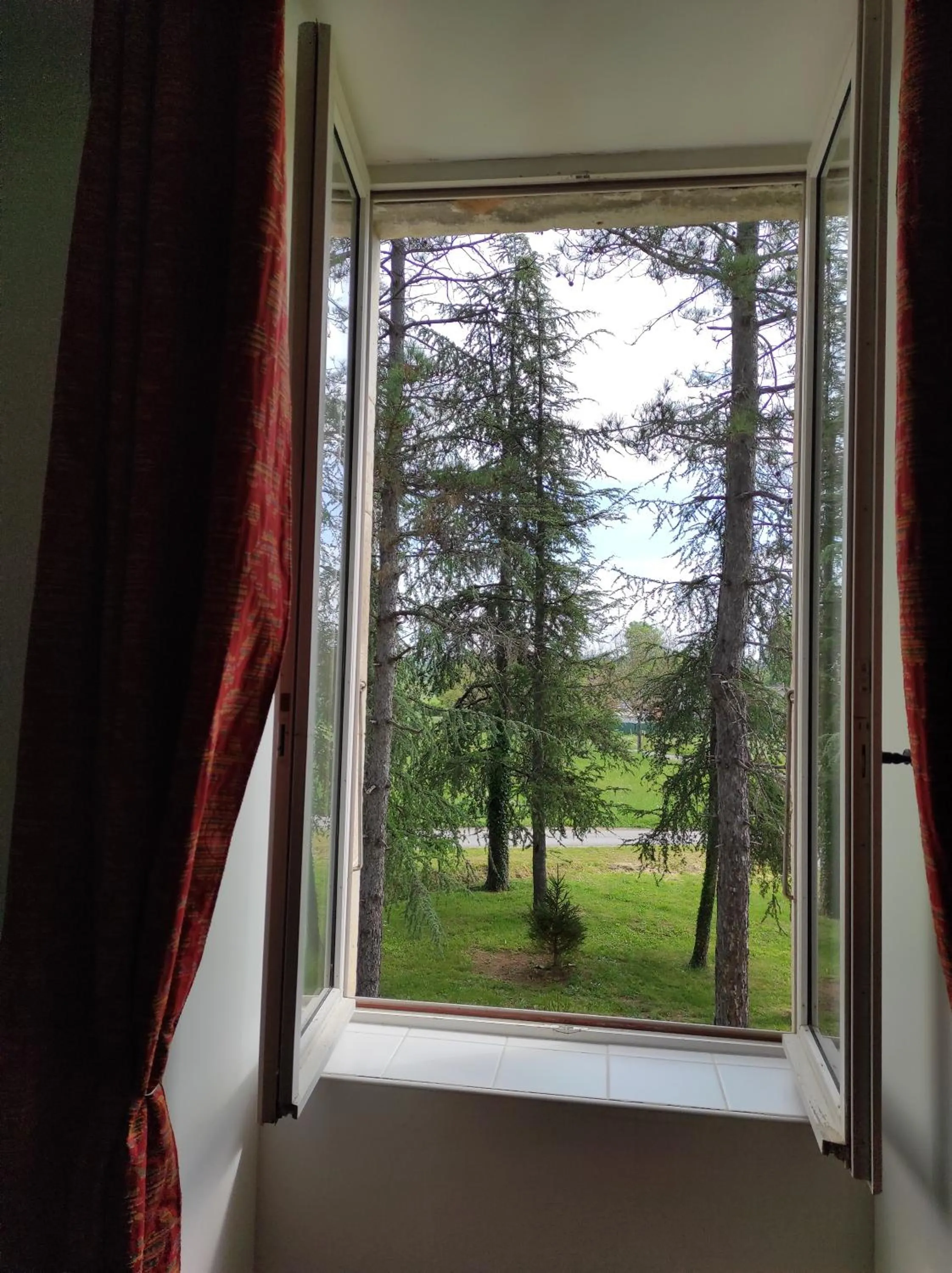 Garden view in Logis Hôtel Restaurant Gîte La Bastide du Vébron