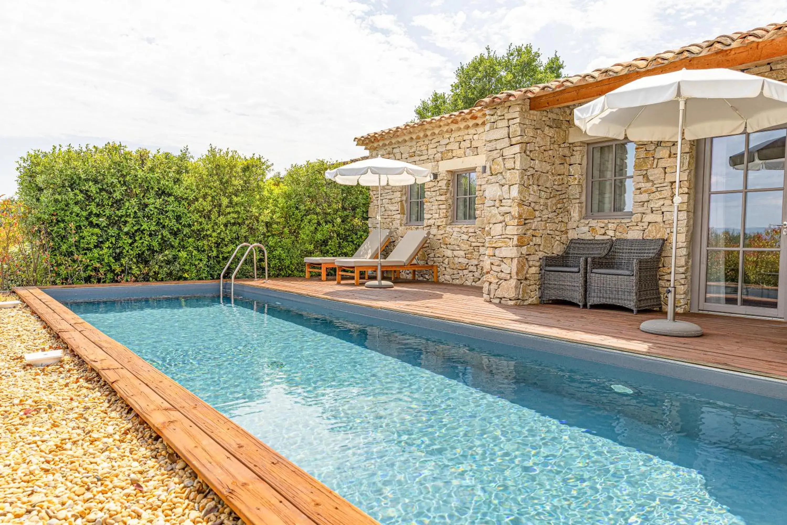 Suite with Semi Private Pool in Mas des Herbes Blanches Hôtel & Spa – Relais & Châteaux Suite with Semi Private Pool in Mas des Herbes Blanches Hôtel & Spa – Relais & Châteaux