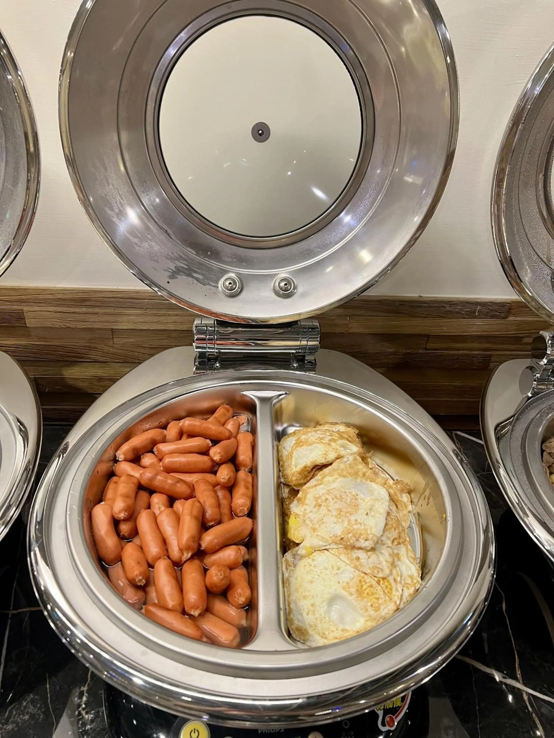 Breakfast in City Hotel