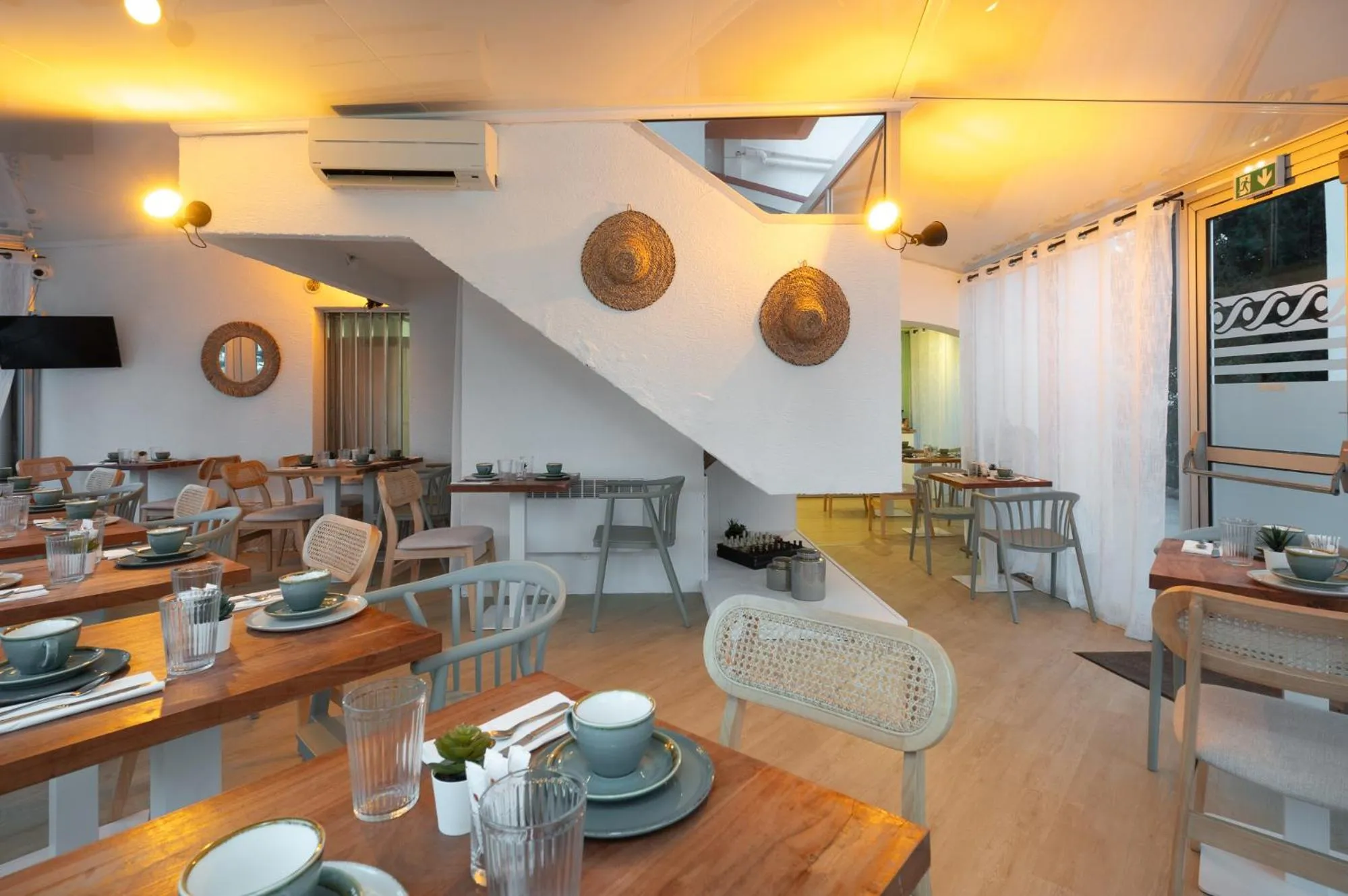 Breakfast in Brit Hotel Opal Centre Port