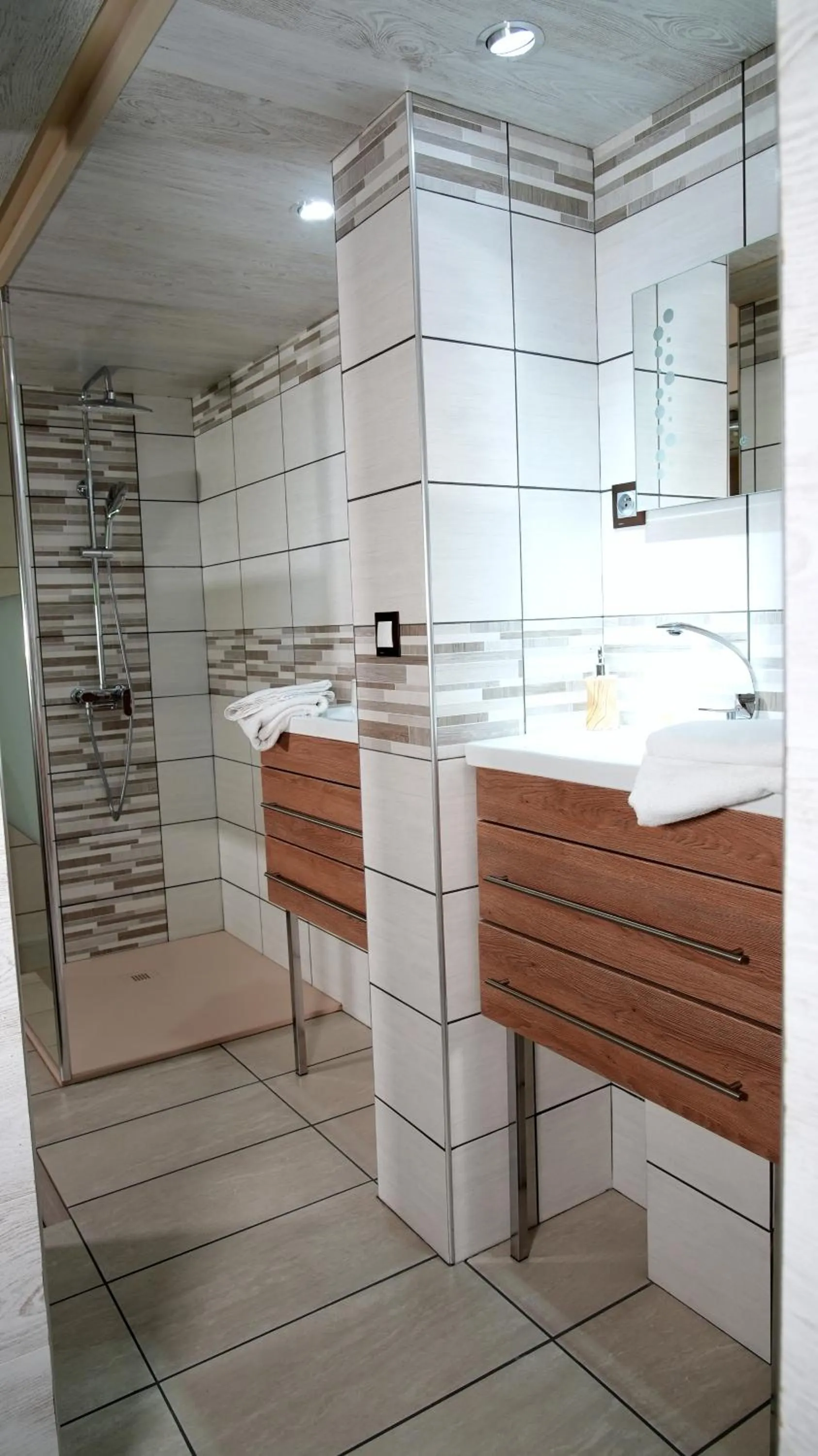 Shower in La Sapinière St Lary Soulan