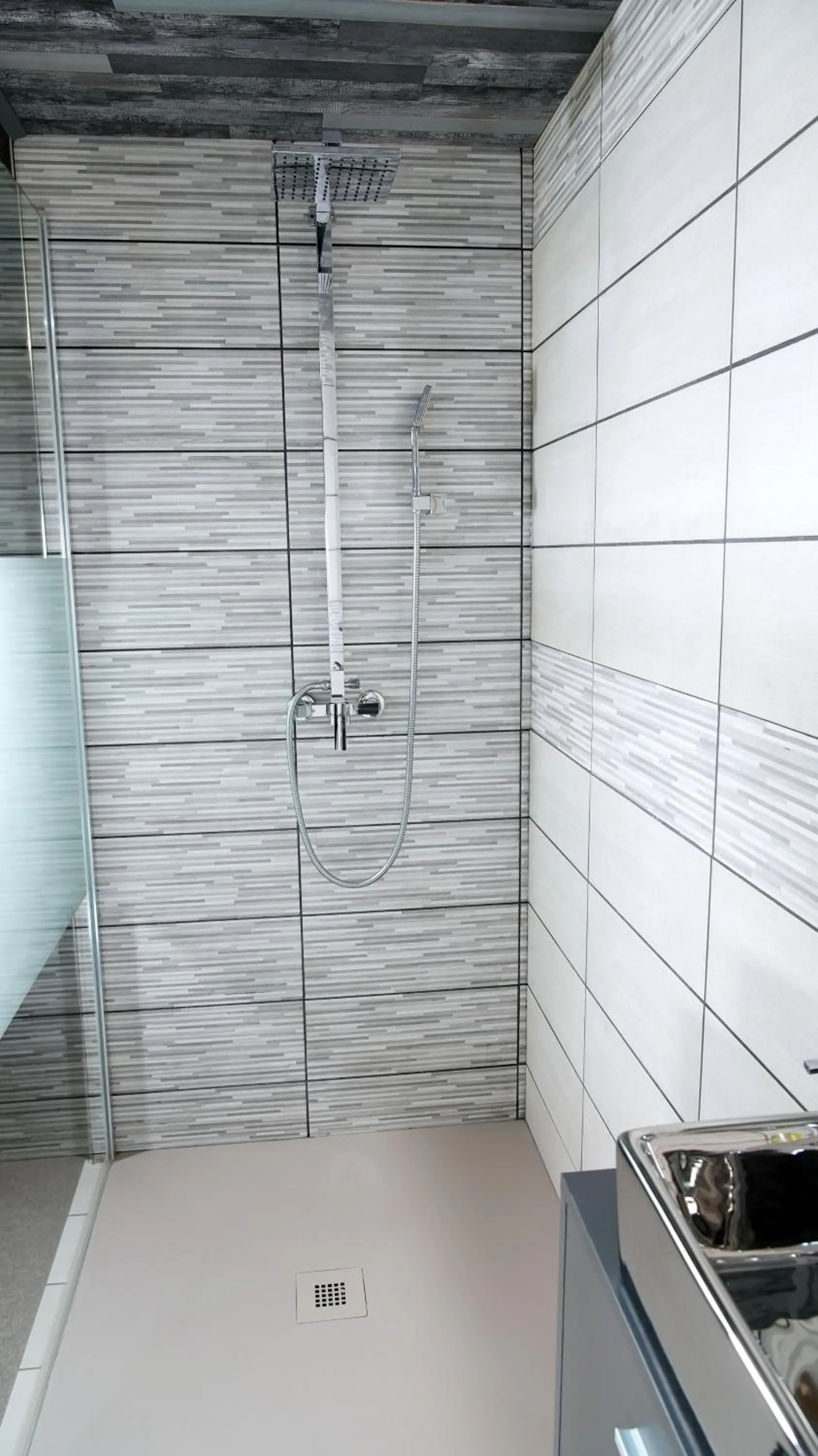 Shower in La Sapinière St Lary Soulan