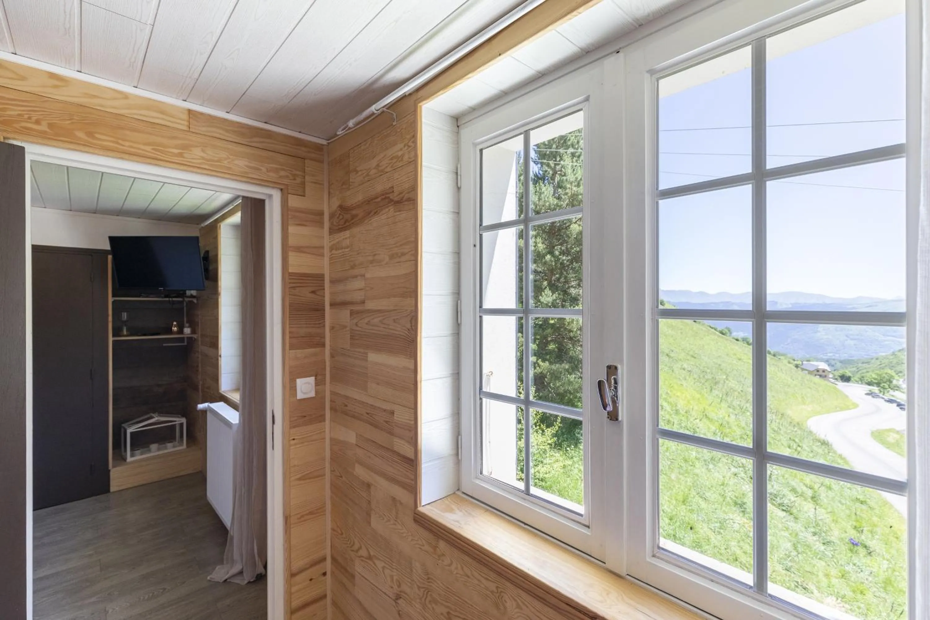 Photo of the whole room in La Sapinière St Lary Soulan