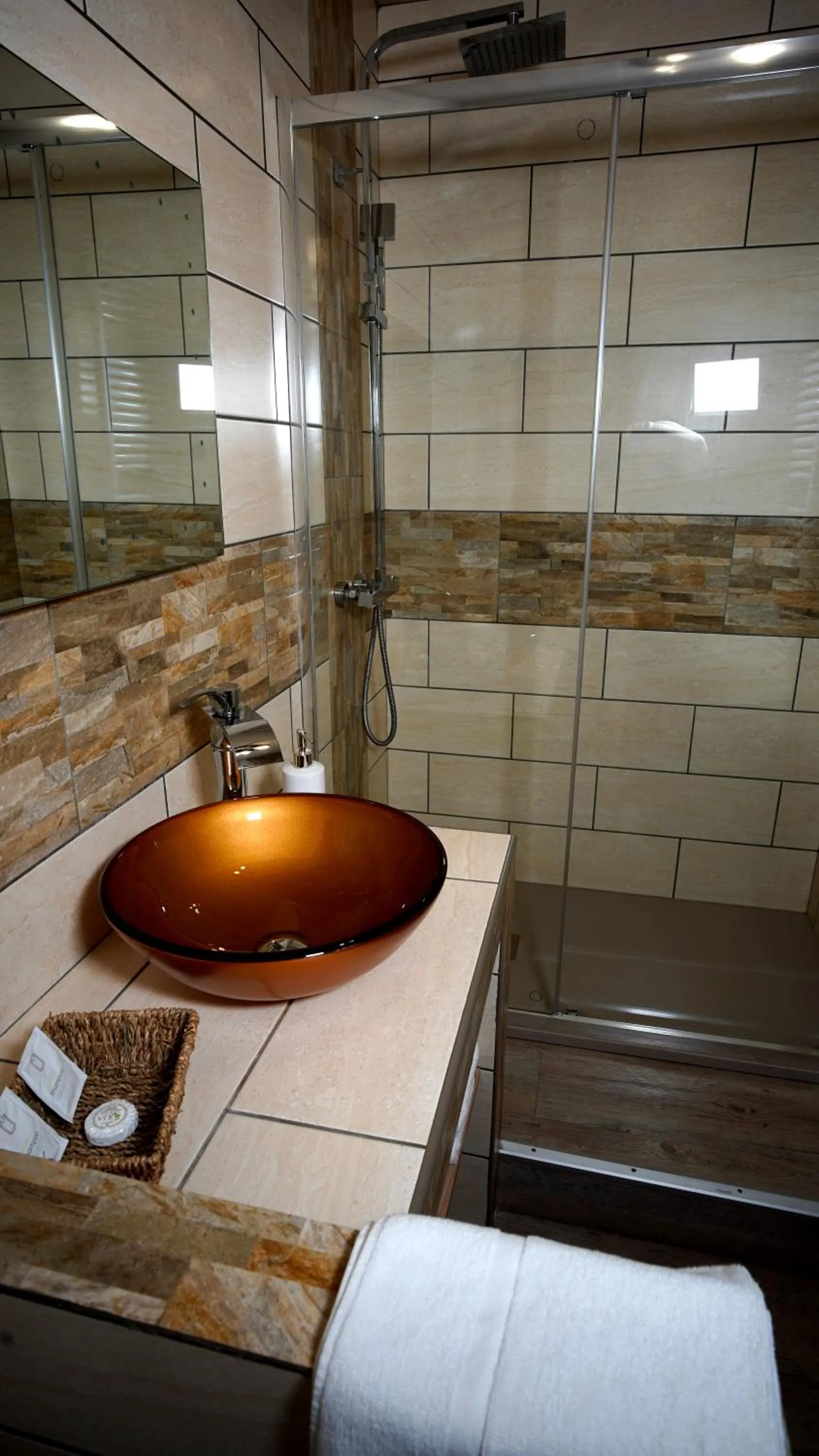 Shower in La Sapinière St Lary Soulan