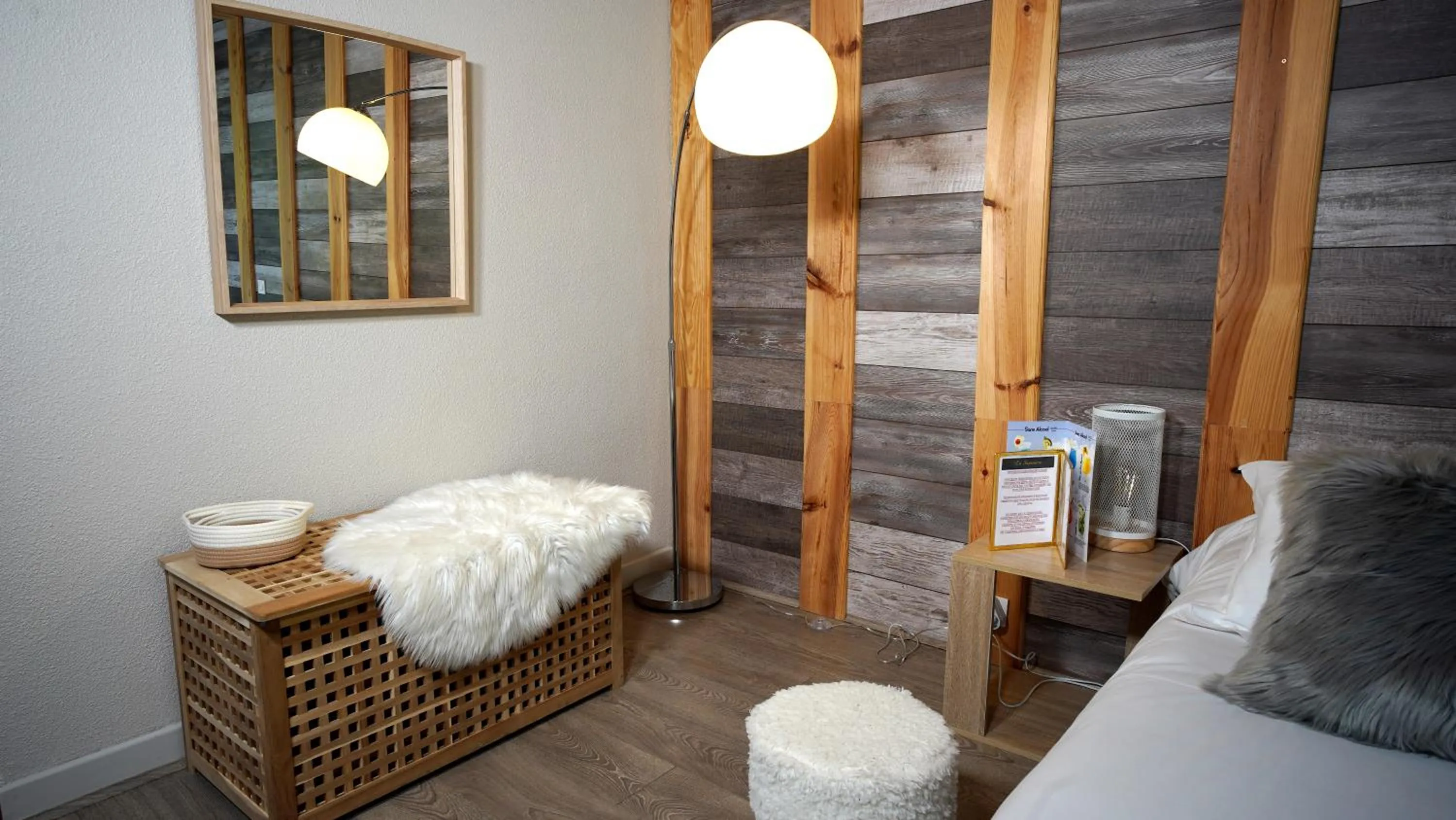 Photo of the whole room, Bed in La Sapinière St Lary Soulan