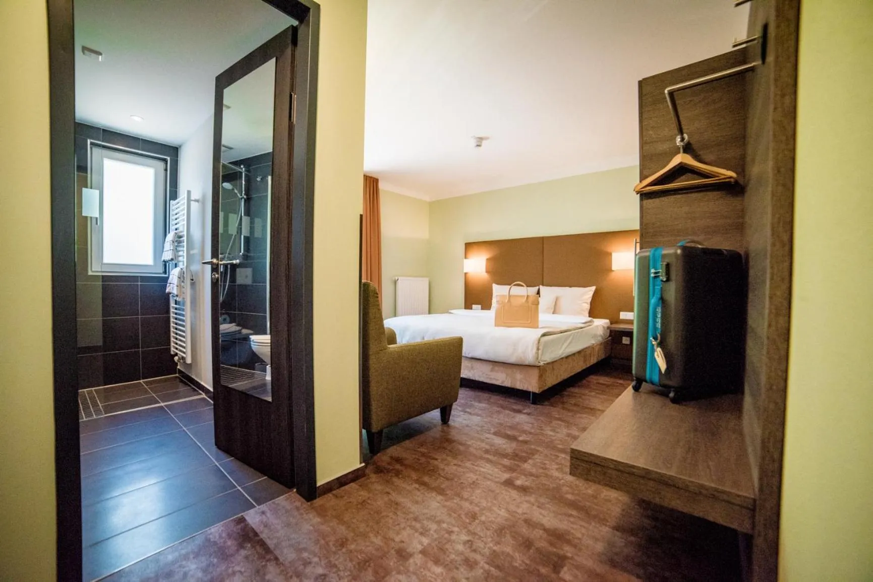 Photo of the whole room, Bed in Hotel Jakob Regensburg DownTown, Best Western Signature Collection