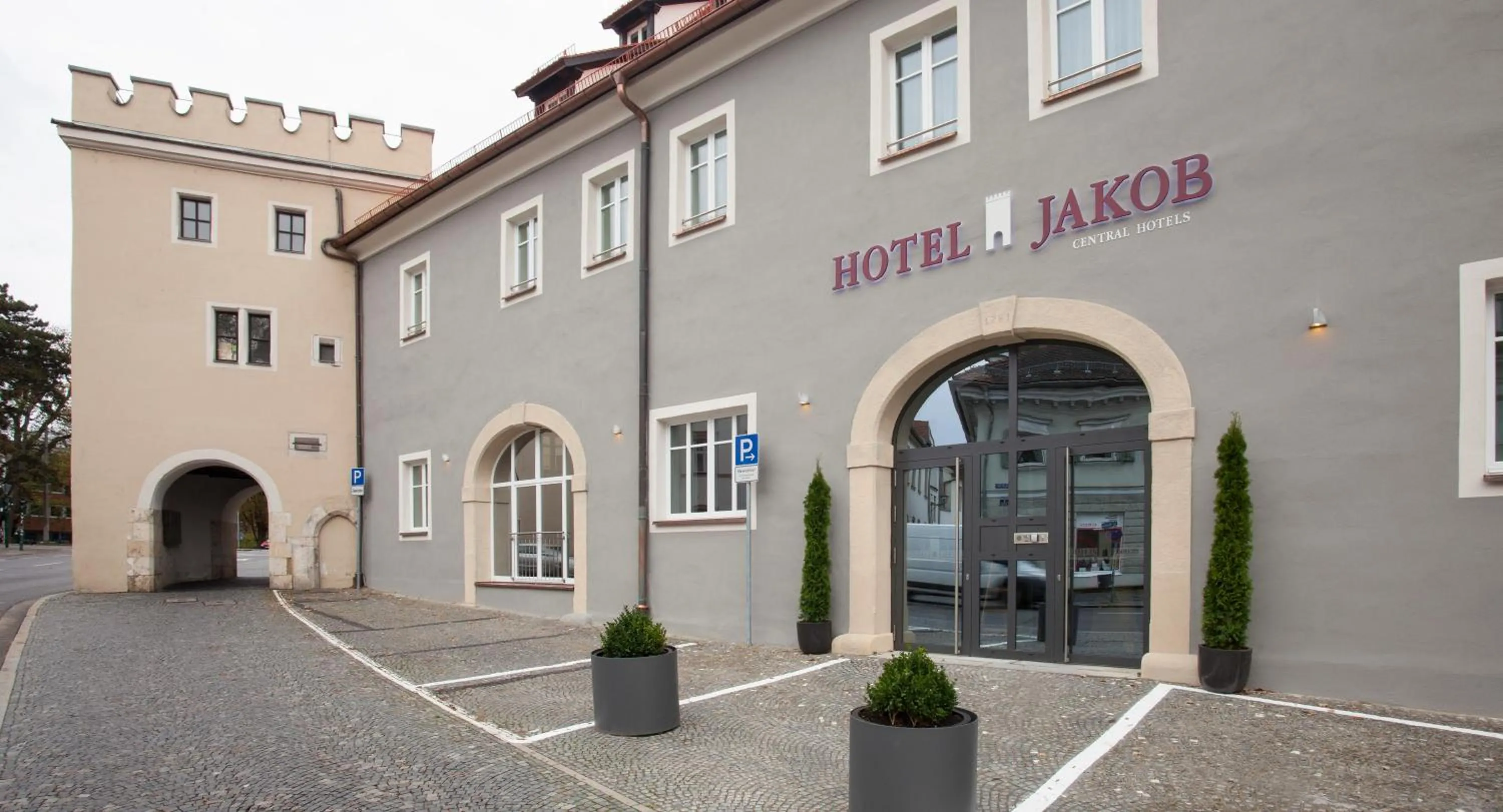 Property building in Hotel Jakob Regensburg DownTown, Best Western Signature Collection