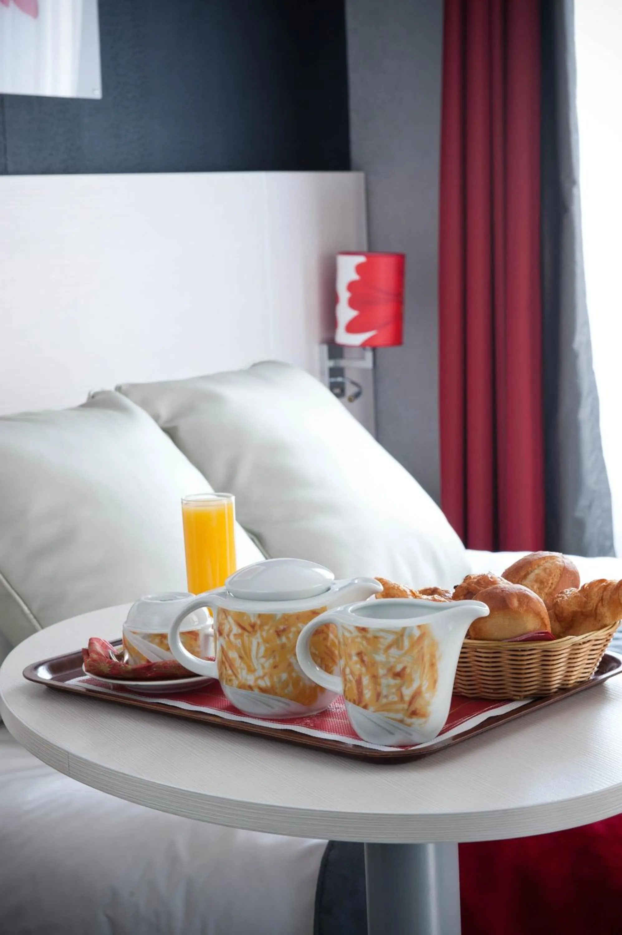 Decorative detail, Bed in Berkeley