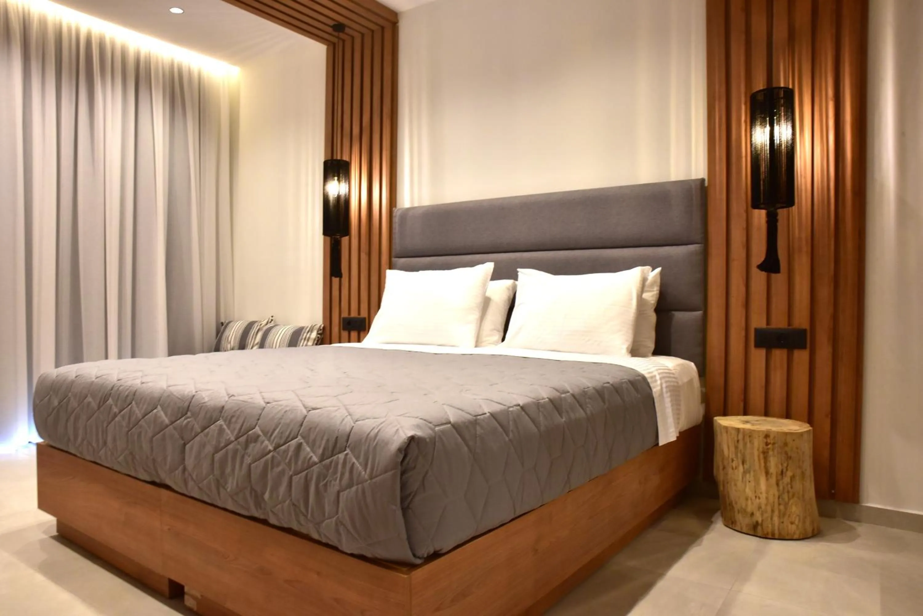 Photo of the whole room, Bed in Rafael Hotel-Adults Only