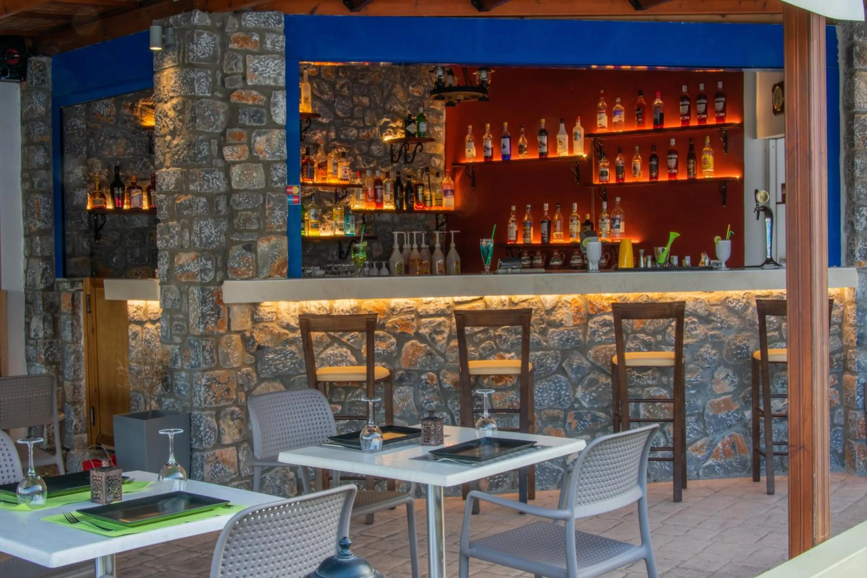 Restaurant/places to eat in Rafael Hotel-Adults Only