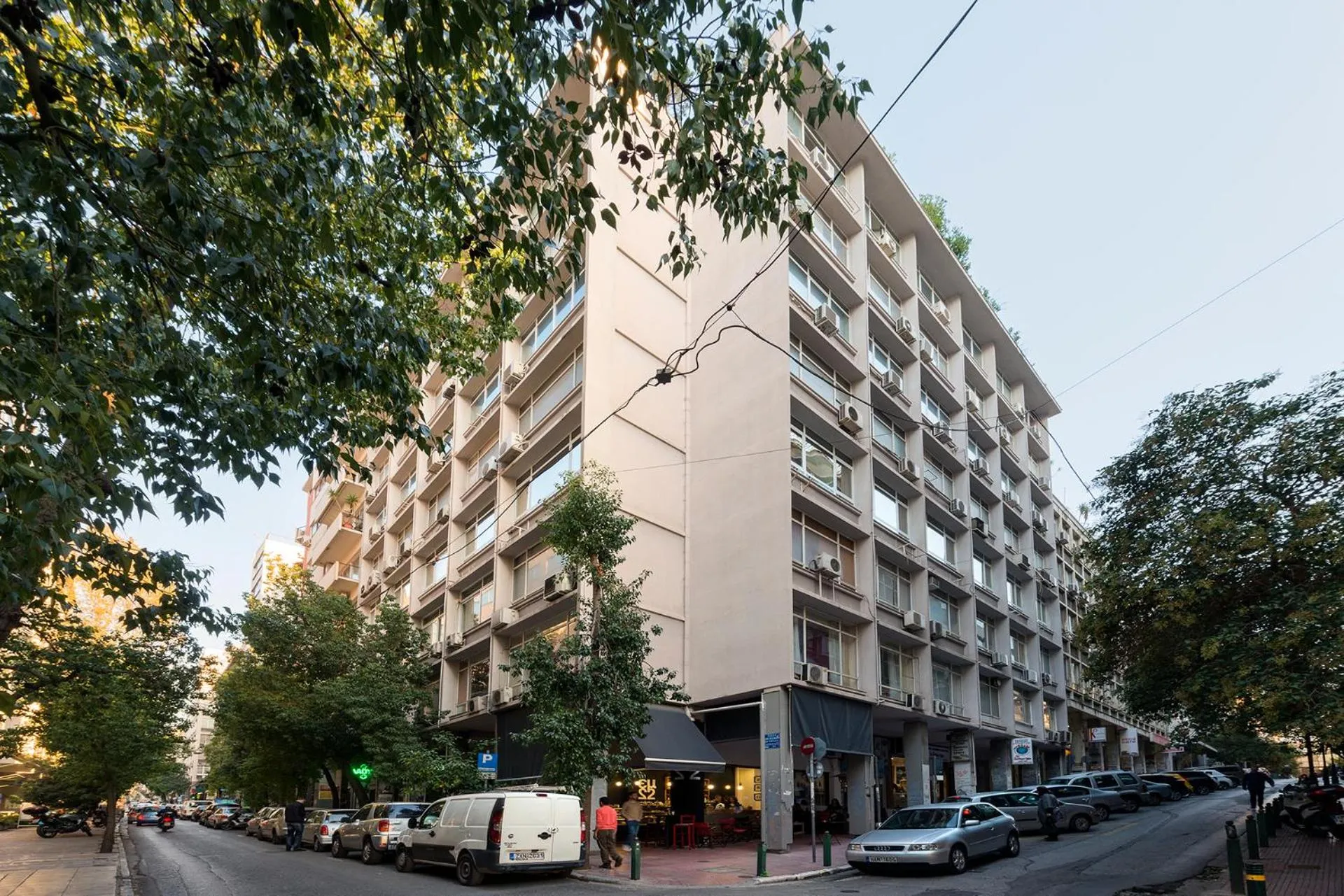 Property building in Kin Athens