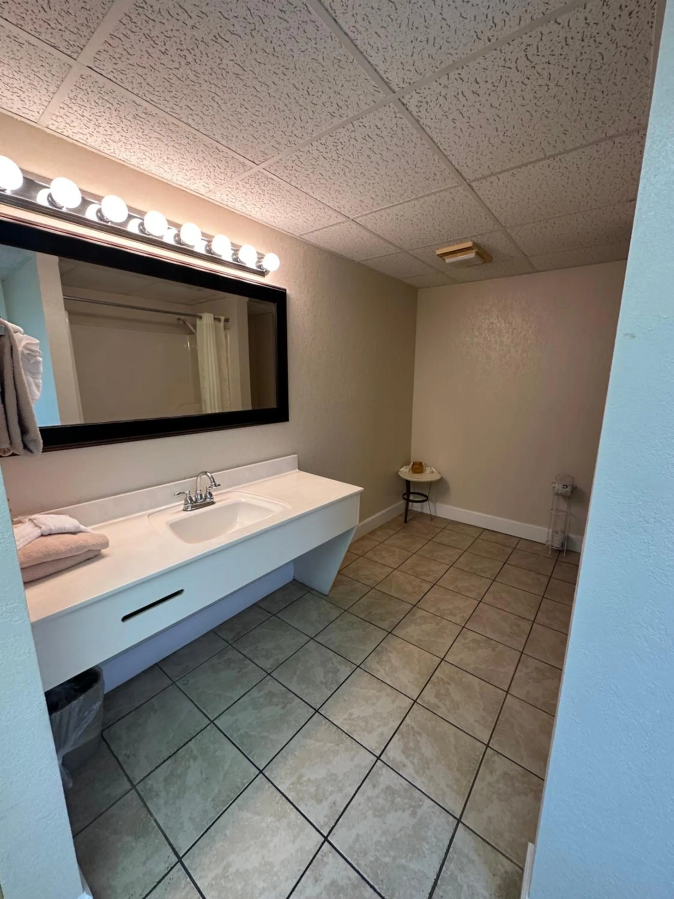 River Place Condos #509 1BD, 2 Bath