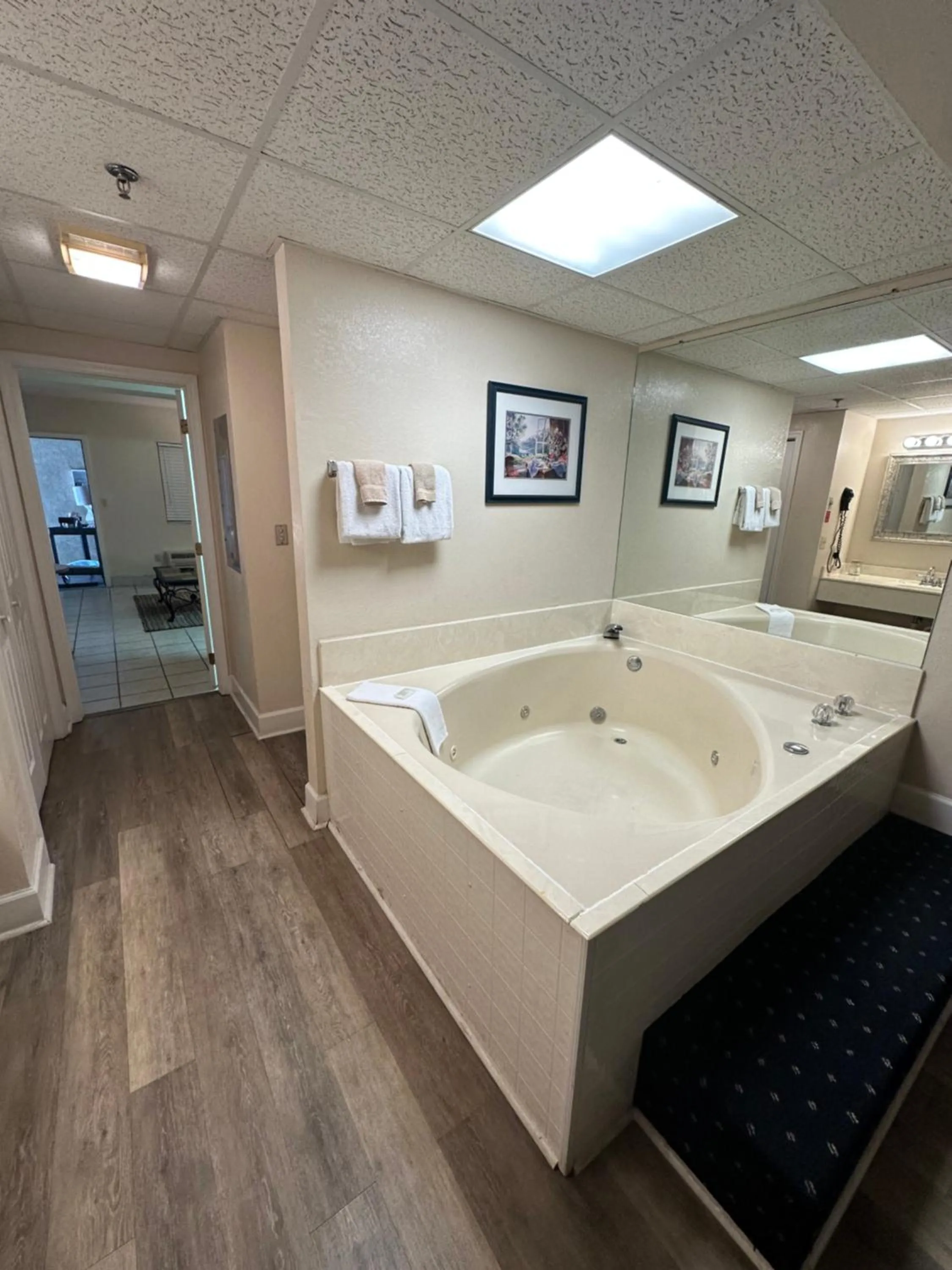 River Place Condos #509 1BD, 2 Bath