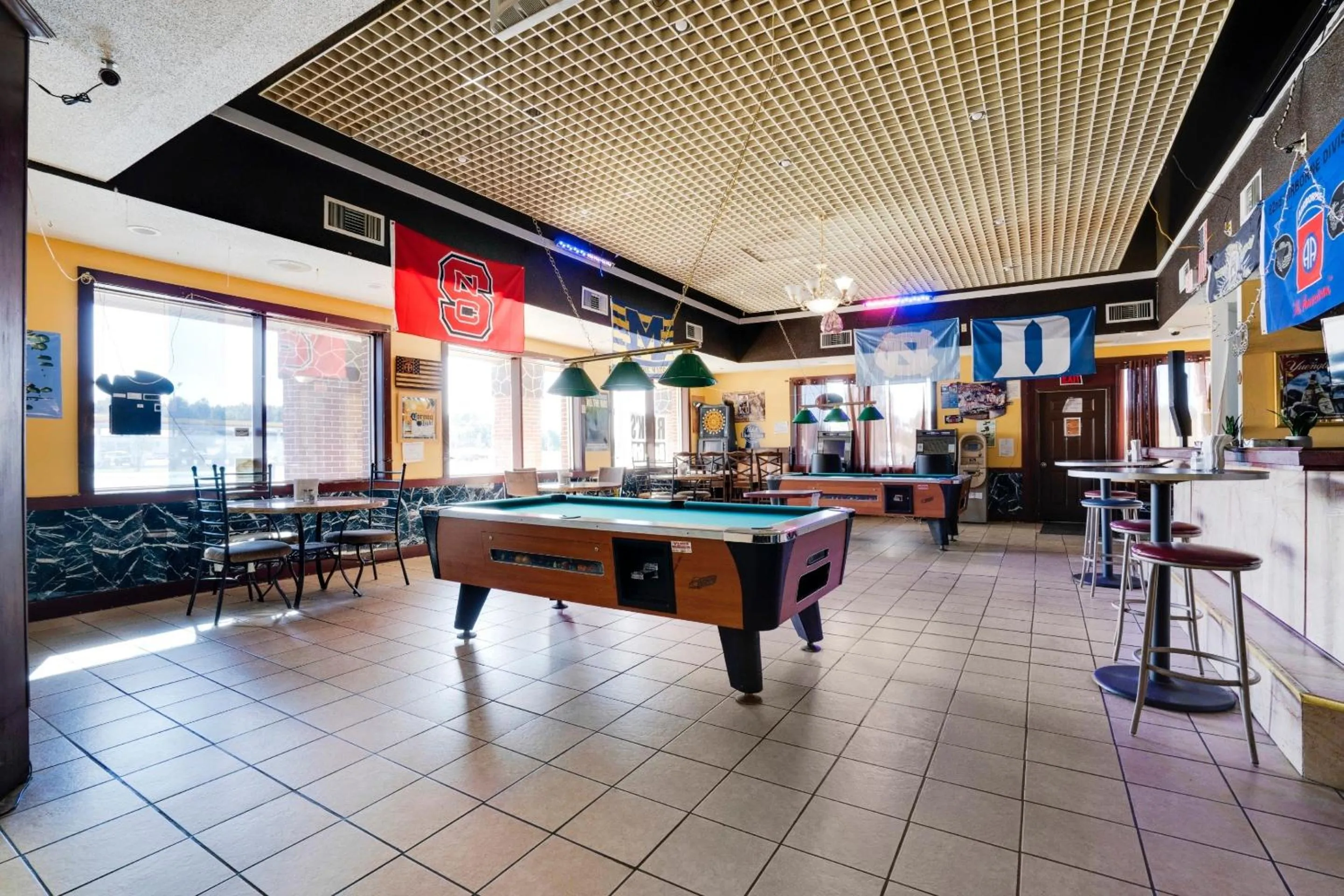 Entertainment in OYO Hotel Wade/Fayetteville I-95 South