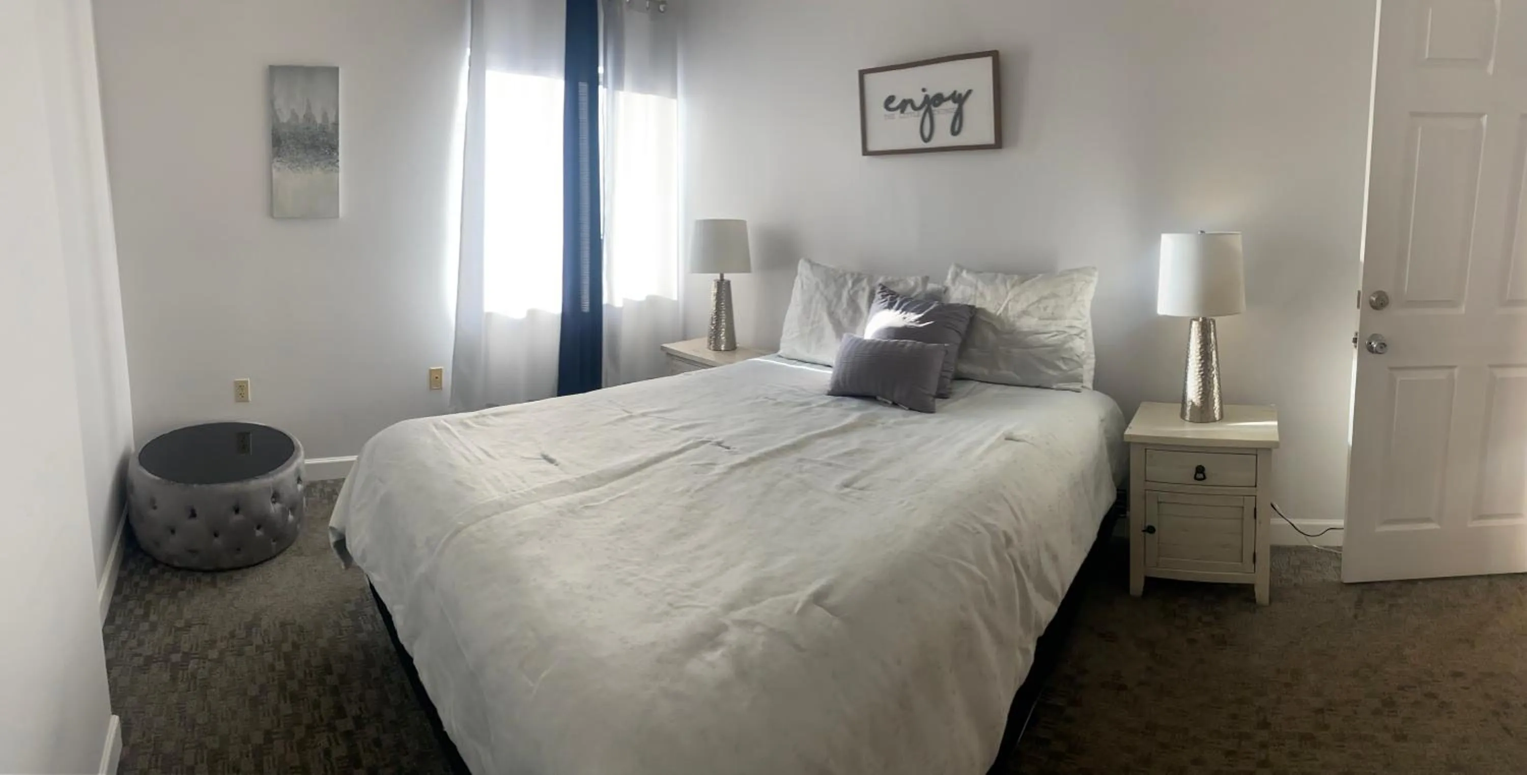 Bed in River Place Condos #711 3BD