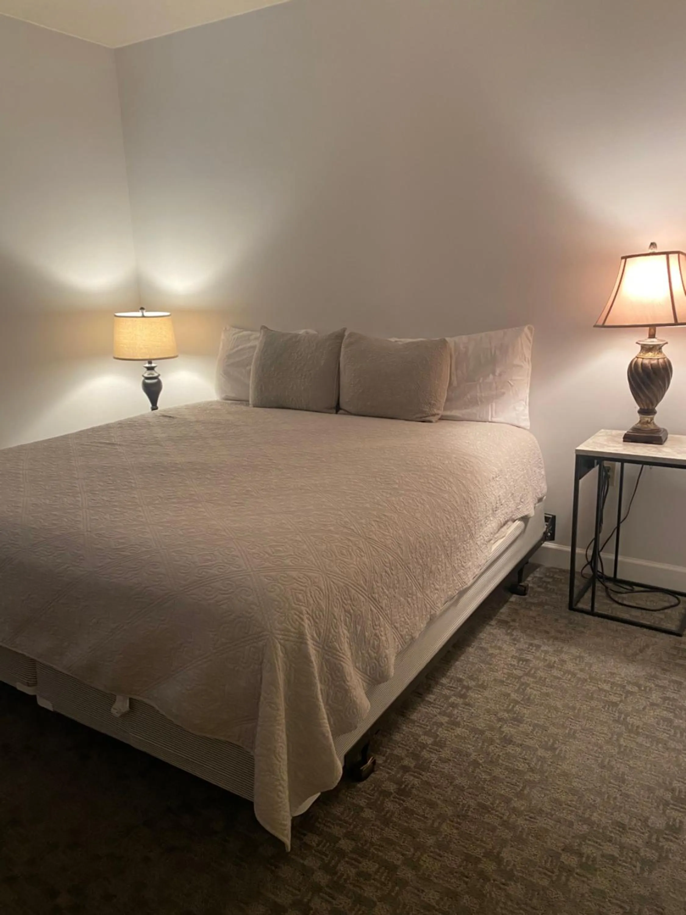 Bed in River Place Condos #711 3BD