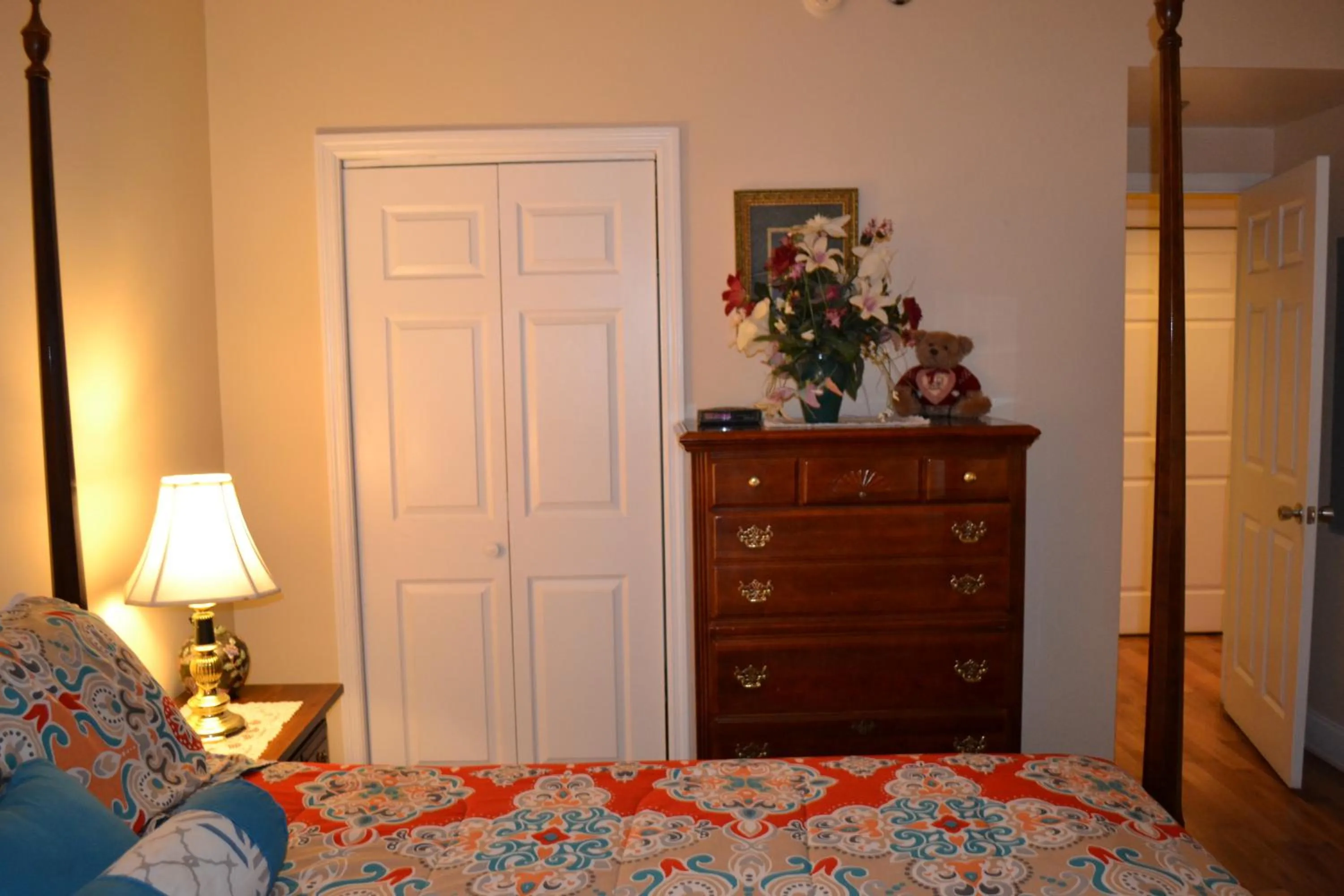 Bed in River Place Condos #411 3BD