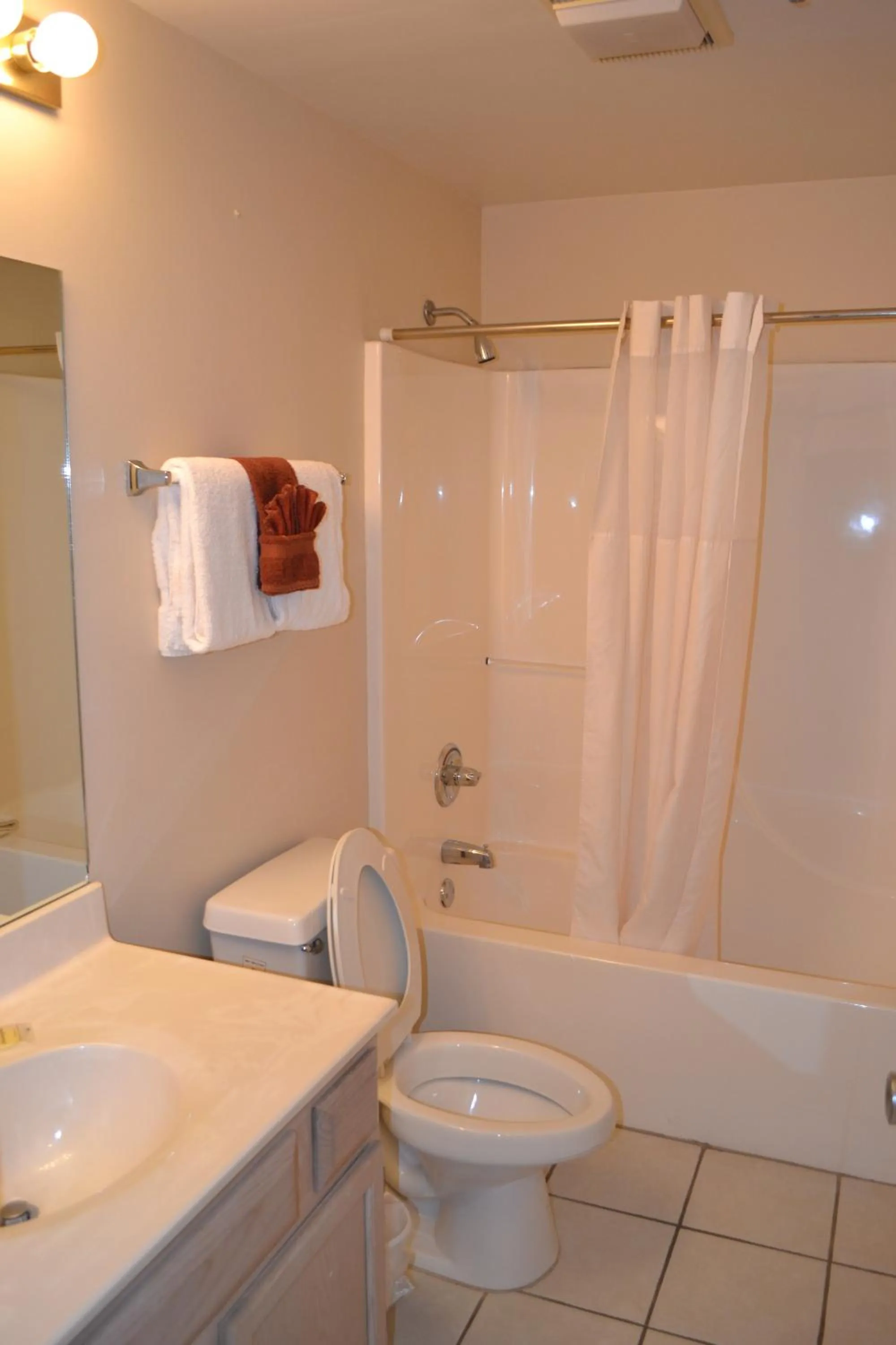 River Place Condos #411 3BD